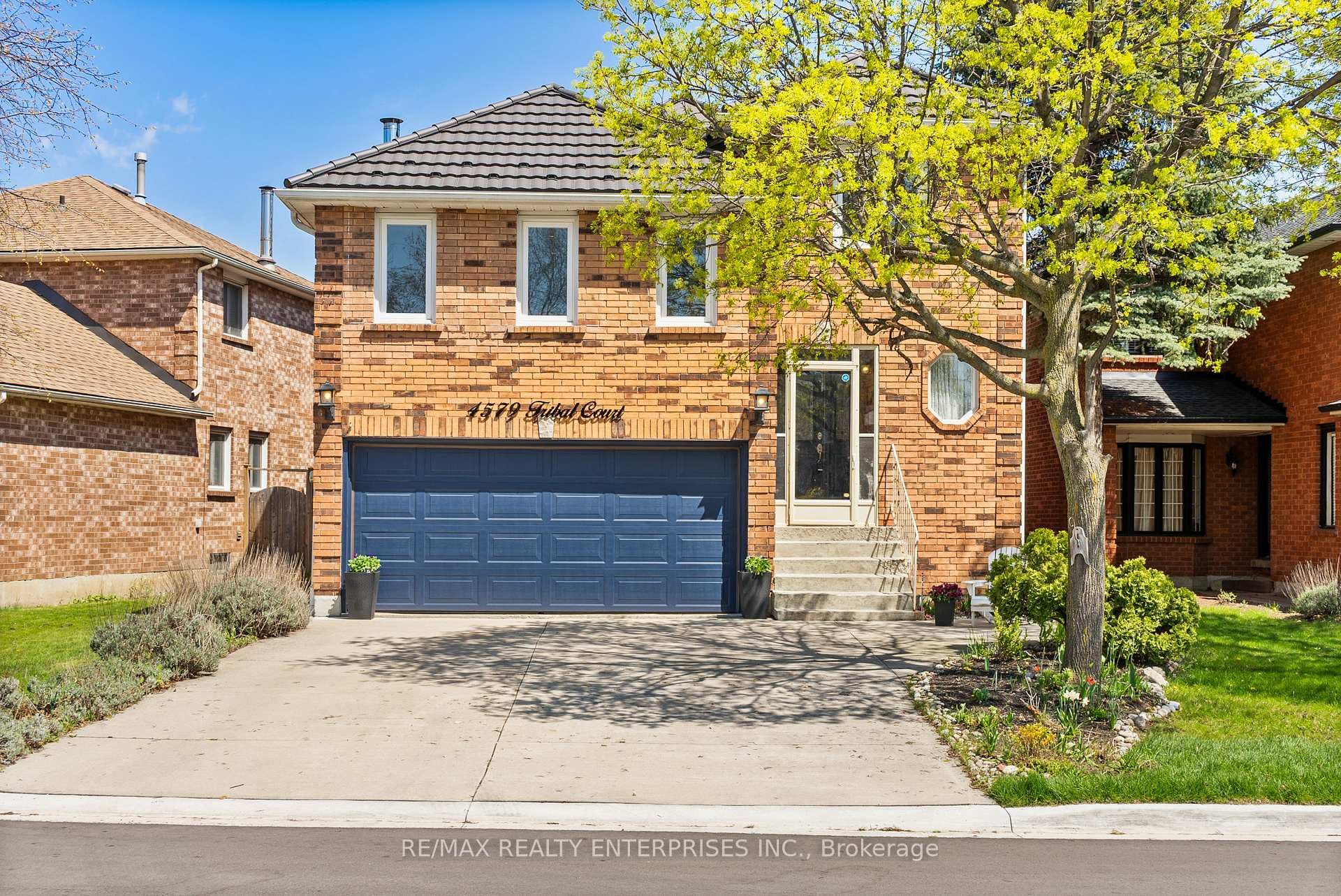4579 Tribal Court - Detached photo 3 of 39 in Mississauga, Ontario