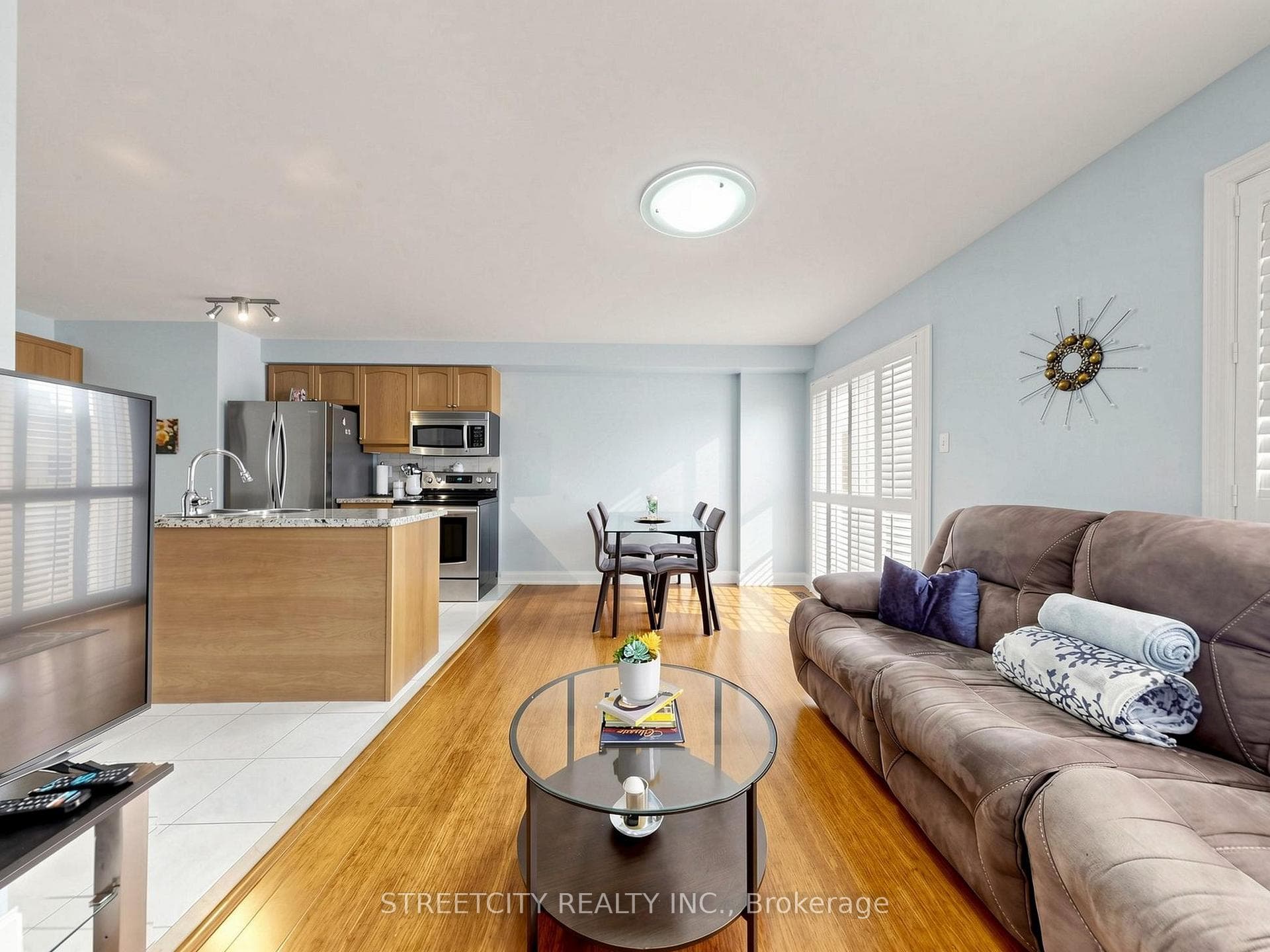 78 Waterbury Street - Townhouse photo 11 of 50 in Caledon, Ontario