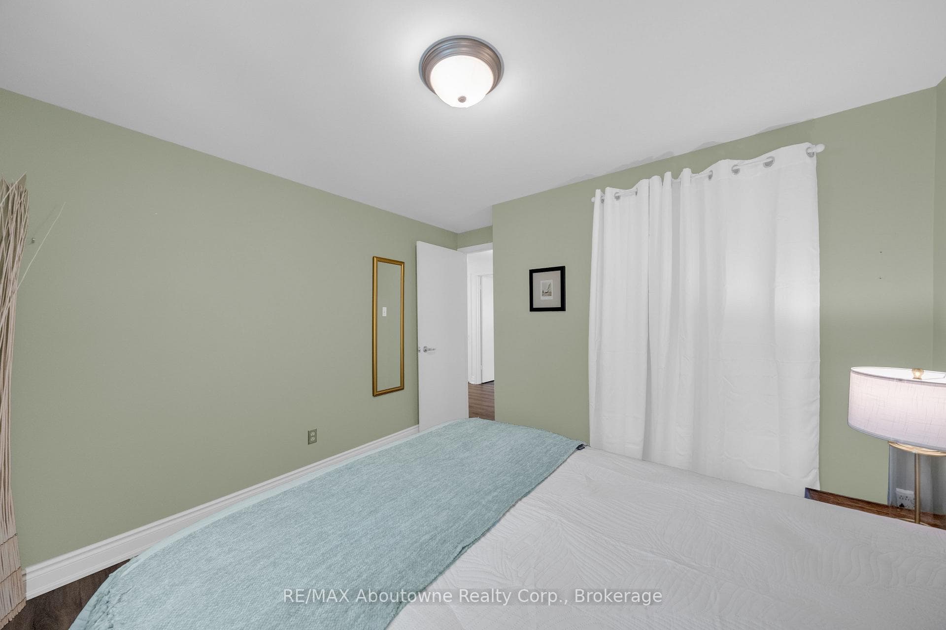 1270 Gainsborough Drive Unit 35 - Condo photo 34 of 50 in Oakville, Ontario
