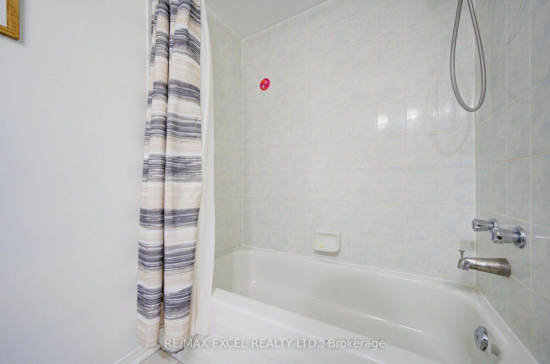 5148 Porter Street - Semi-Detached photo 35 of 48 in Burlington, Ontario