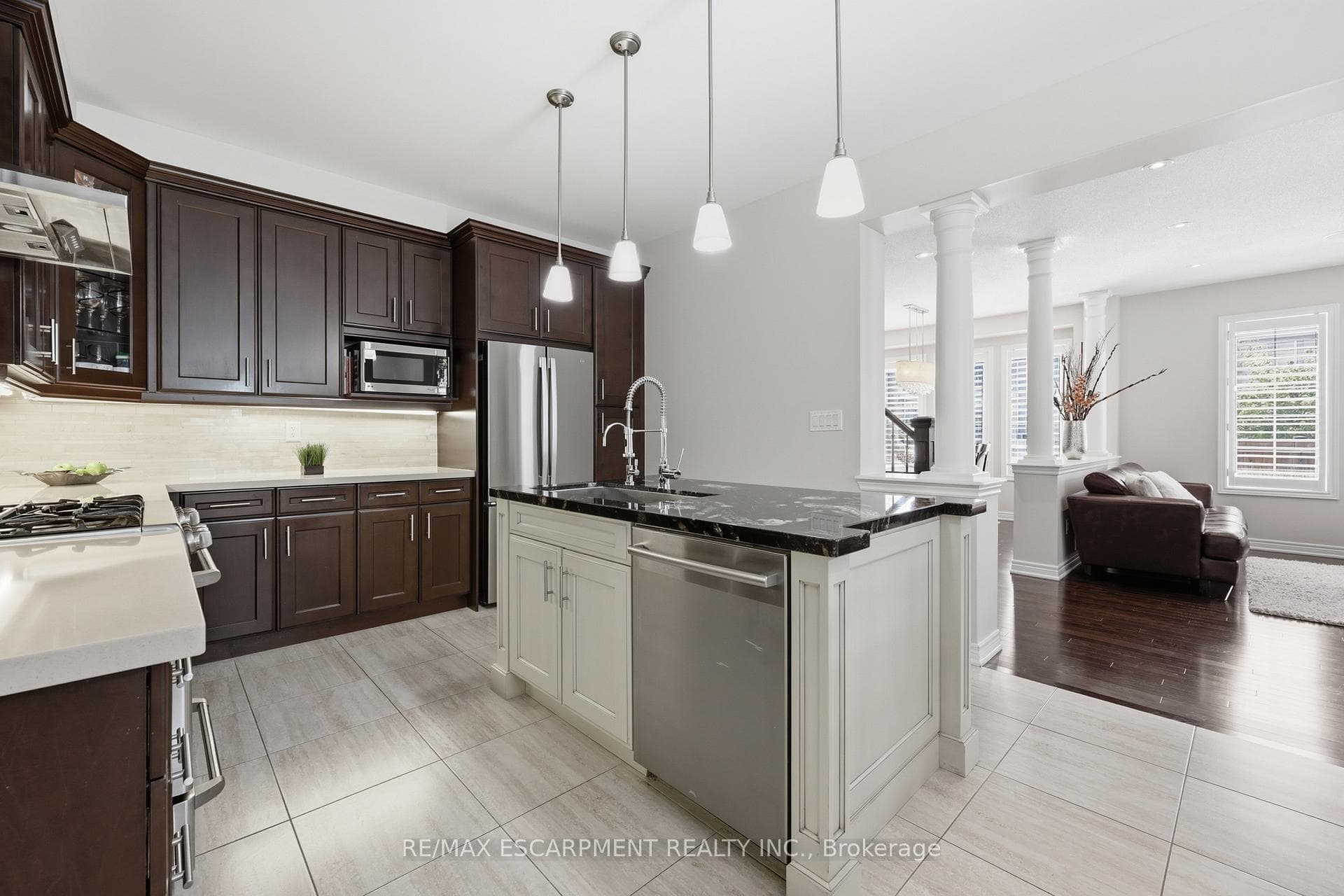 4645 Doug Wright Drive - Detached photo 15 of 47 in Burlington, Ontario