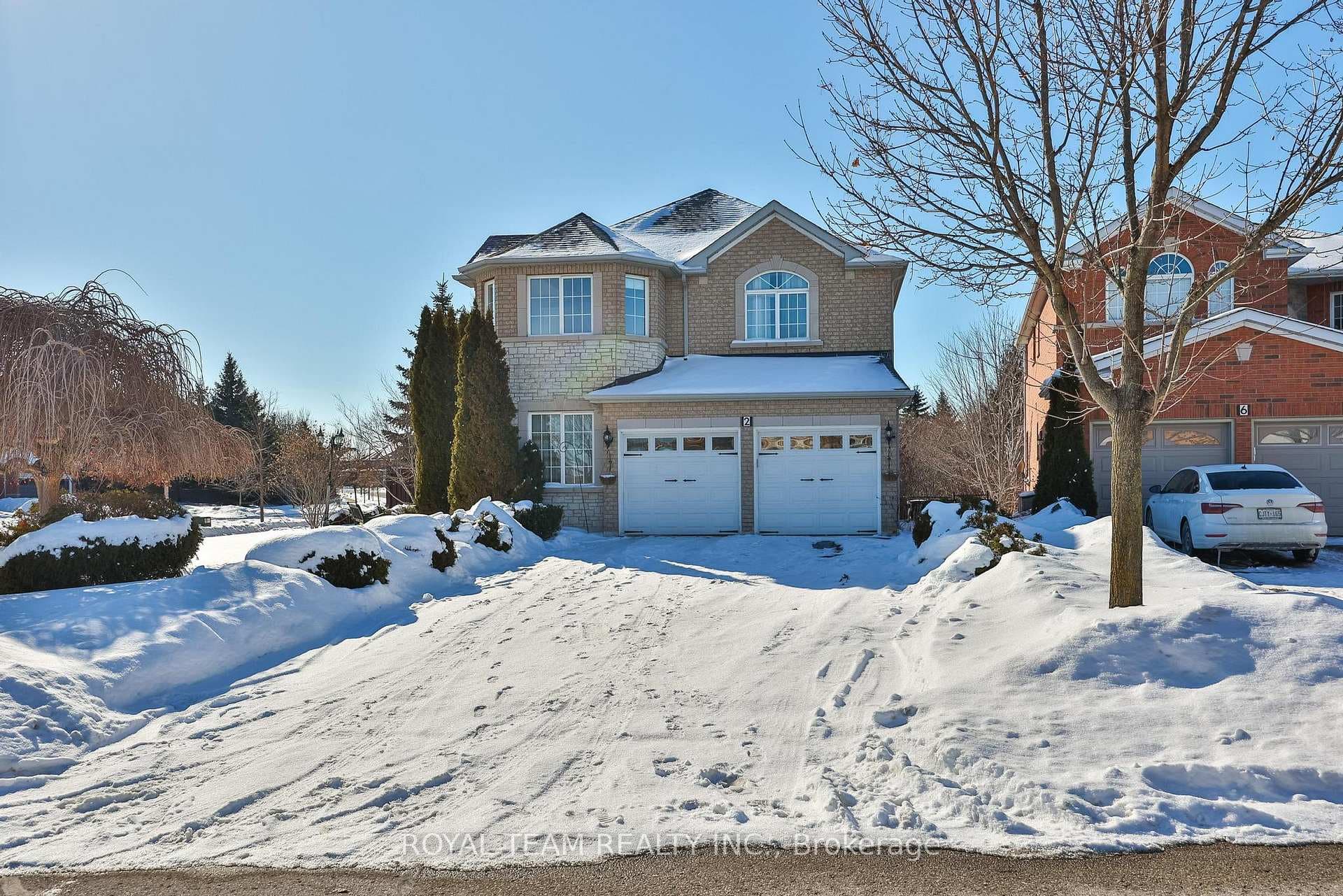 2 Sandway Crescent - home for sale in Vaughan, Ontario