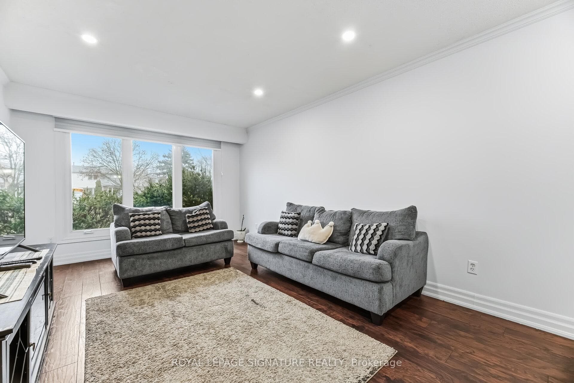 2498 Mainroyal Street - Semi-Detached photo 16 of 50 in Mississauga, Ontario