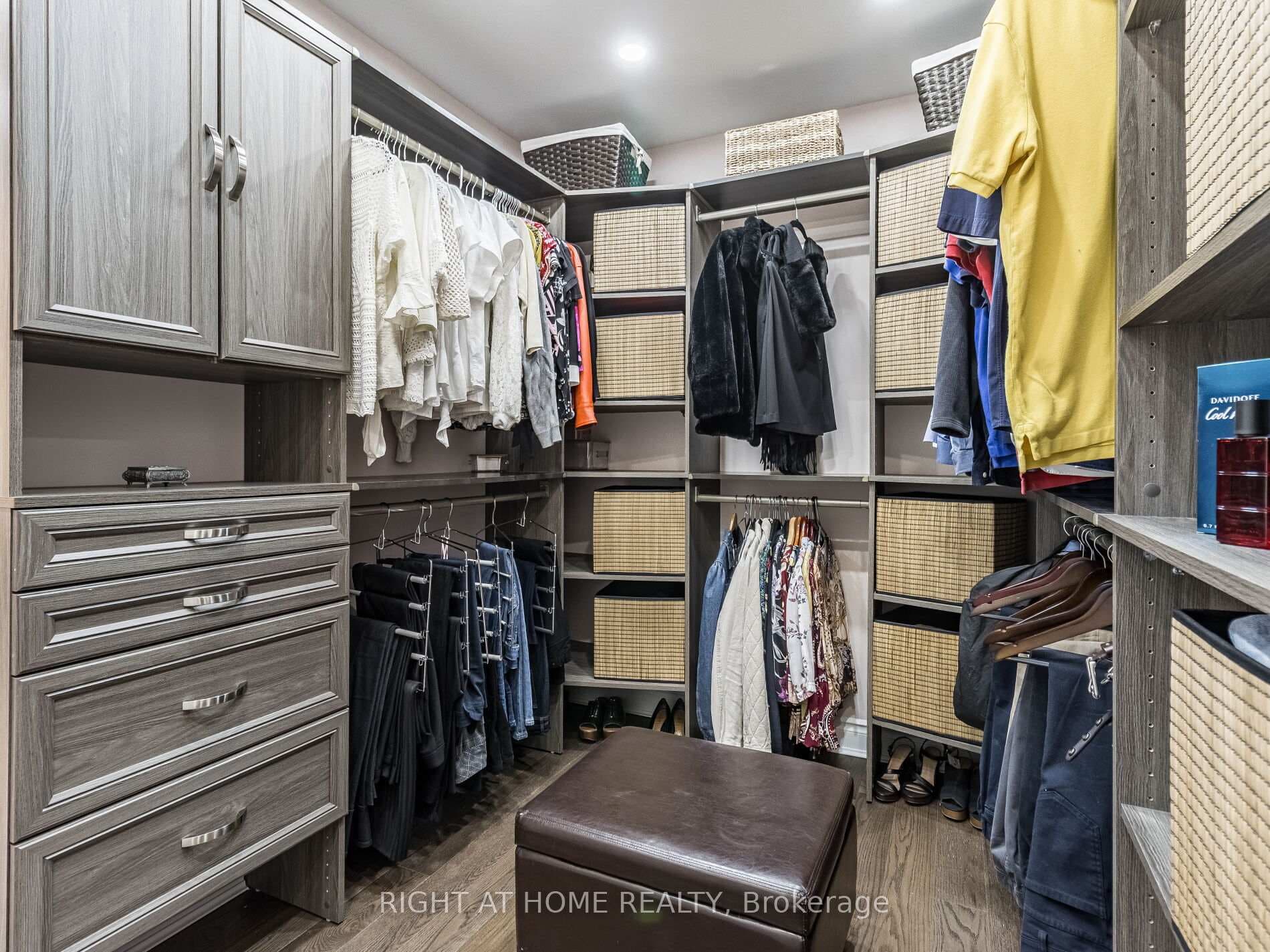 3176 Stocksbridge Avenue - Detached photo 27 of 50 in Oakville, Ontario