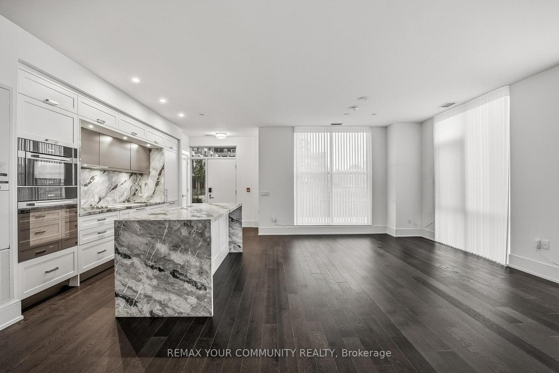10 Inn On The Park Drive Unit 110 - Condo photo 9 of 38 in Don Mills / Parkwoods / Victoria Village, Ontario