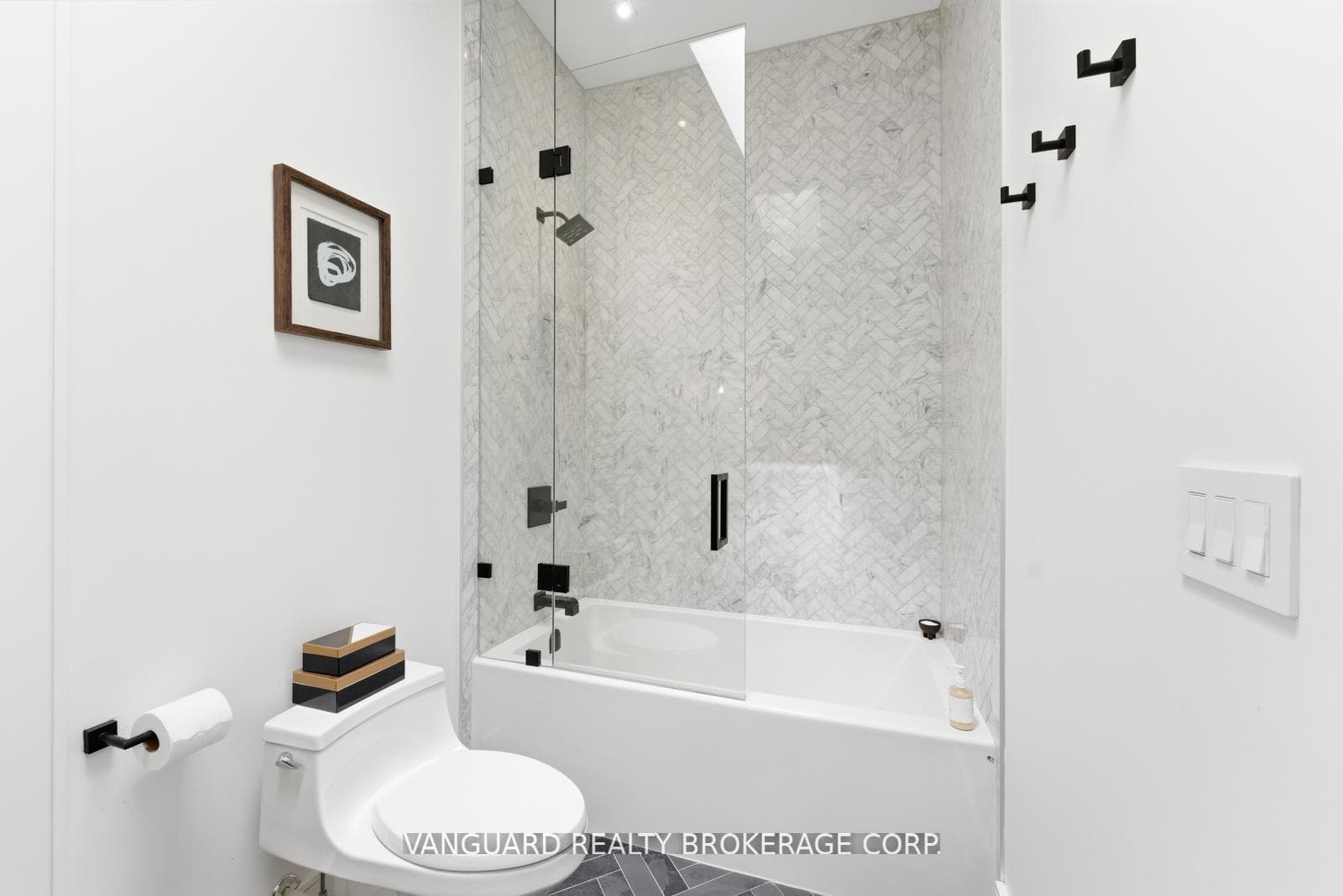 1099 Truman Avenue - Detached photo 38 of 48 in Oakville, Ontario