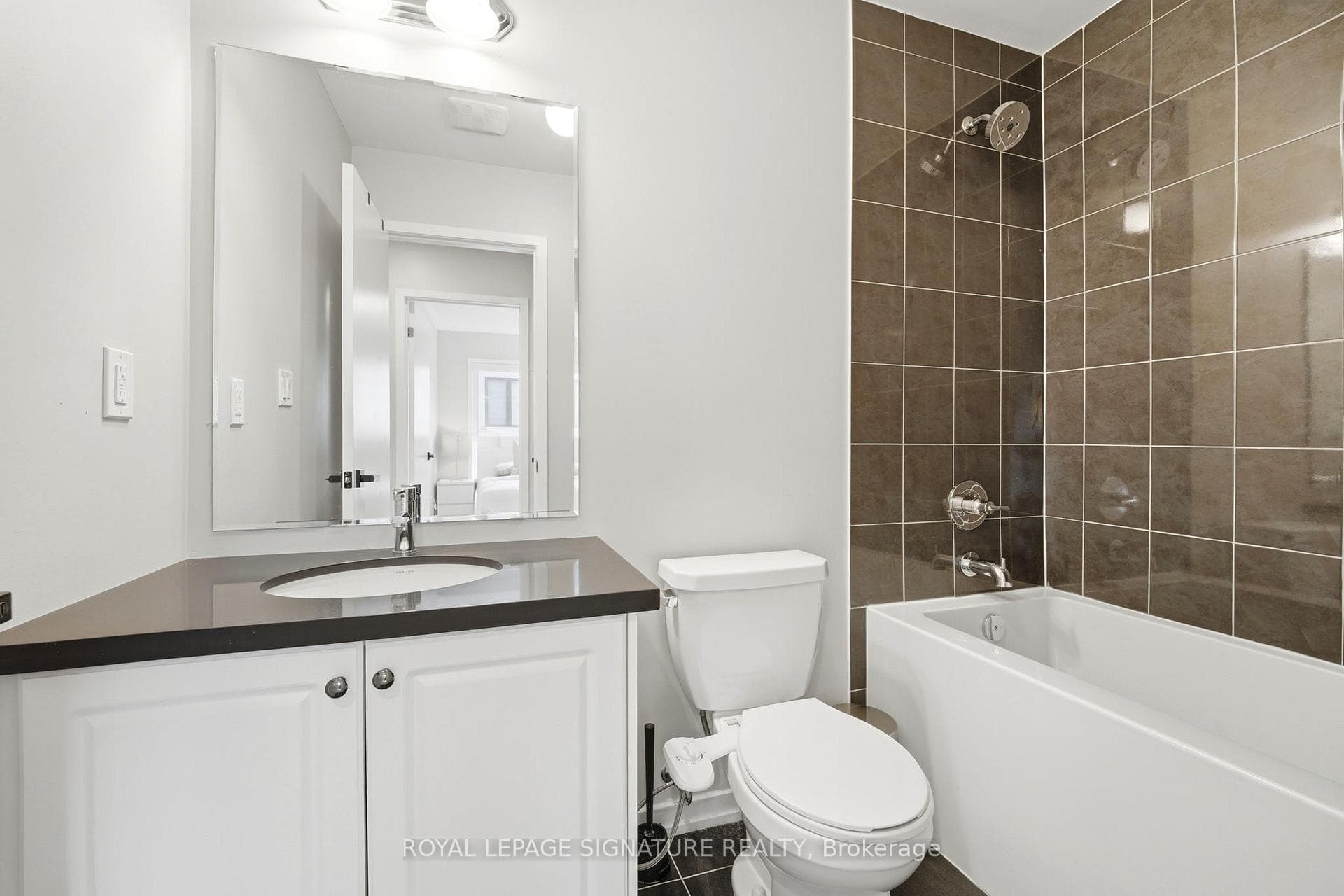 12 Heathrow Lane - Townhouse photo 32 of 40 in Caledon, Ontario