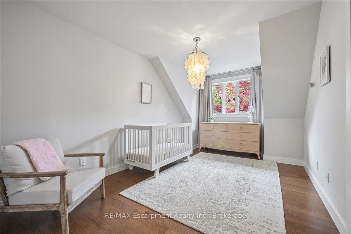 549 Jeanette Drive - Detached photo 31 of 39 in Oakville, Ontario