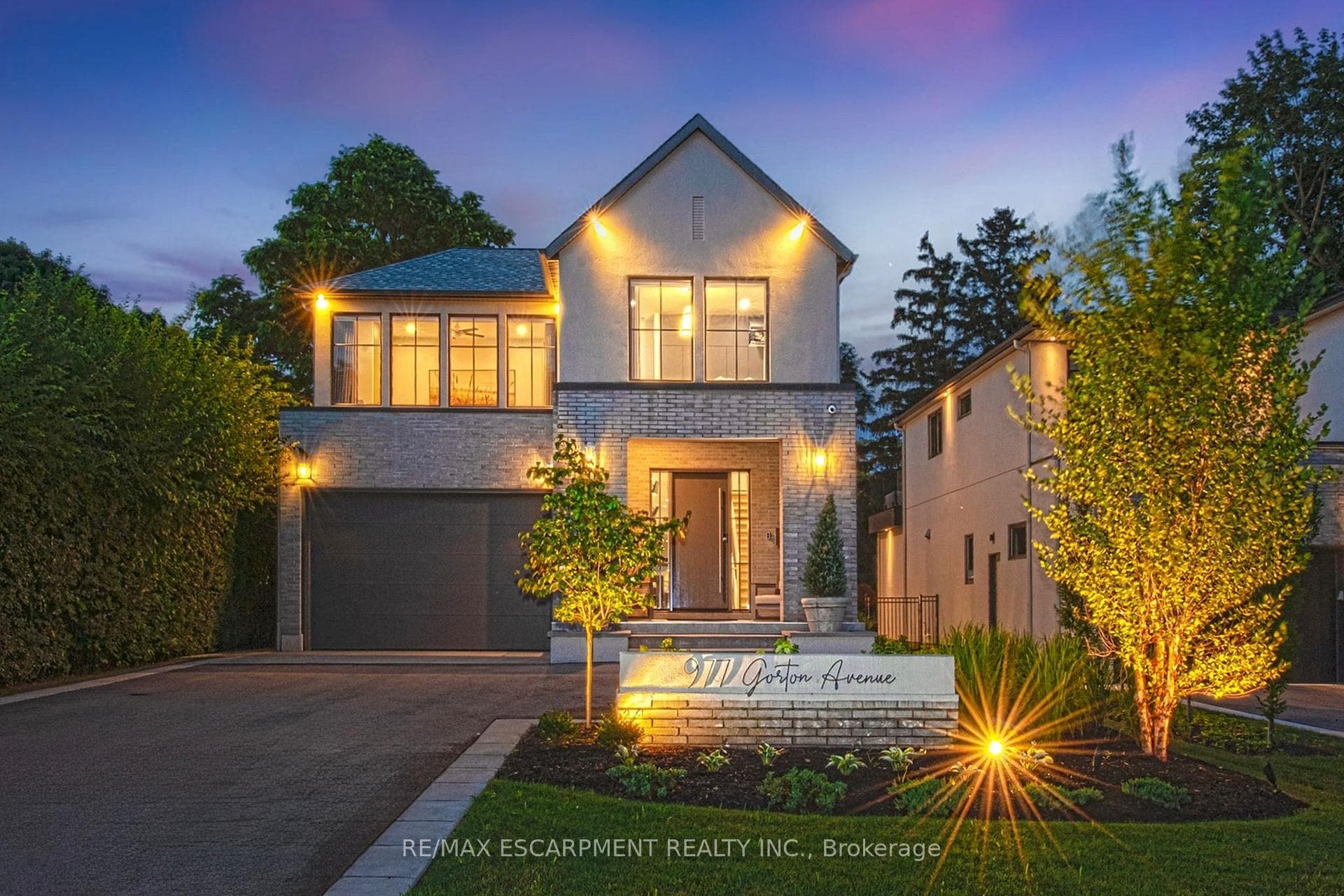 977 Gorton Avenue - Detached photo 2 of 50 in Burlington, Ontario