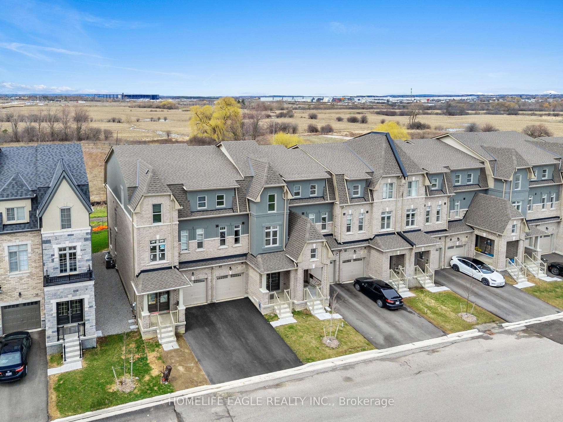 34 Foxsparrow Road, Brampton — new build home for sale