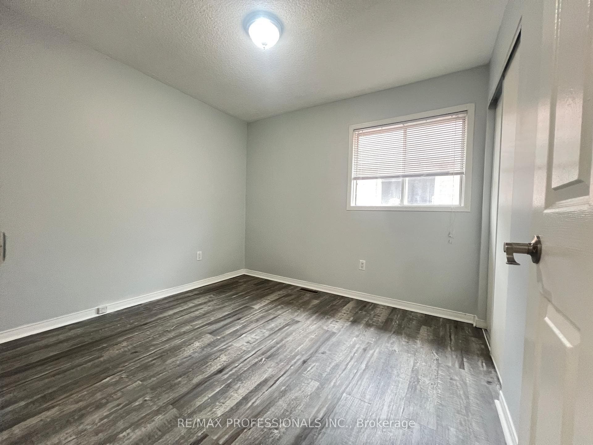 110 Springview Drive - Detached photo 13 of 40 in Brampton, Ontario