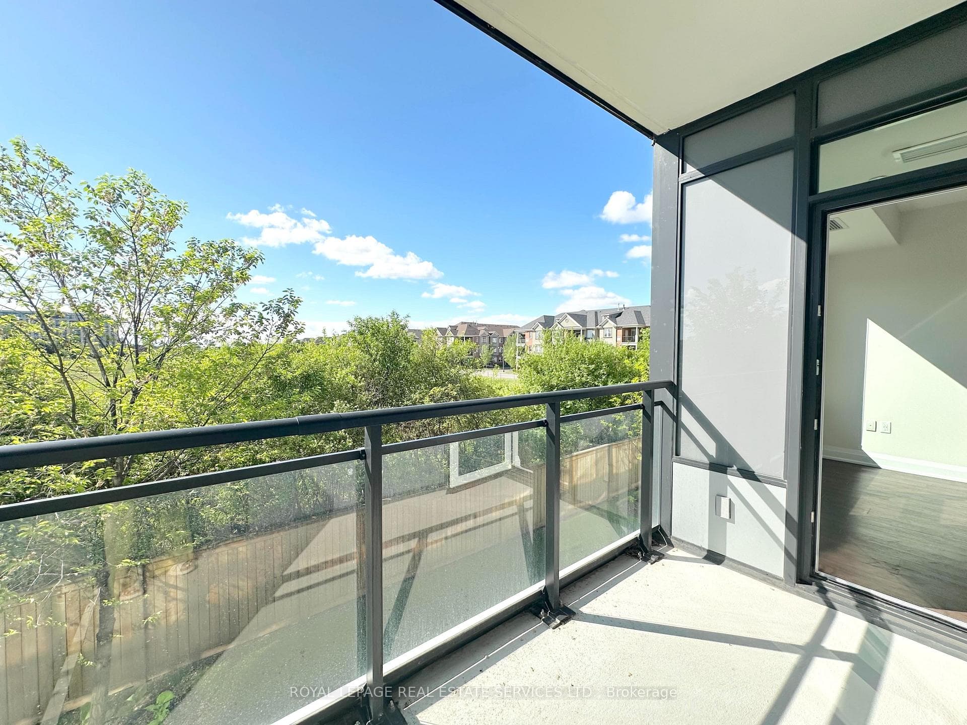 2333 Taunton Road Unit 209 - Condo photo 17 of 26 in Oakville, Ontario