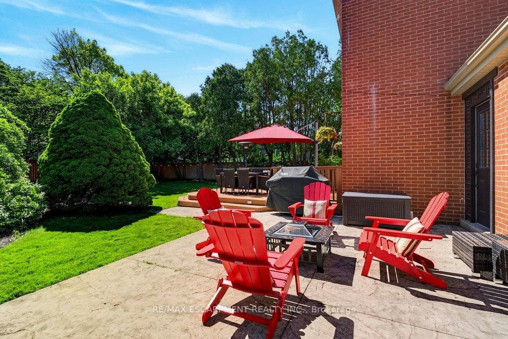350 East Side Crescent - Detached photo 38 of 43 in Burlington, Ontario