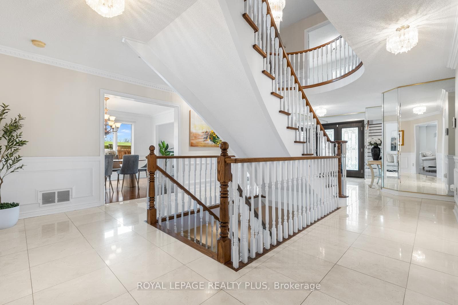 1504 Tanner Court - Detached photo 34 of 50 in Oakville, Ontario