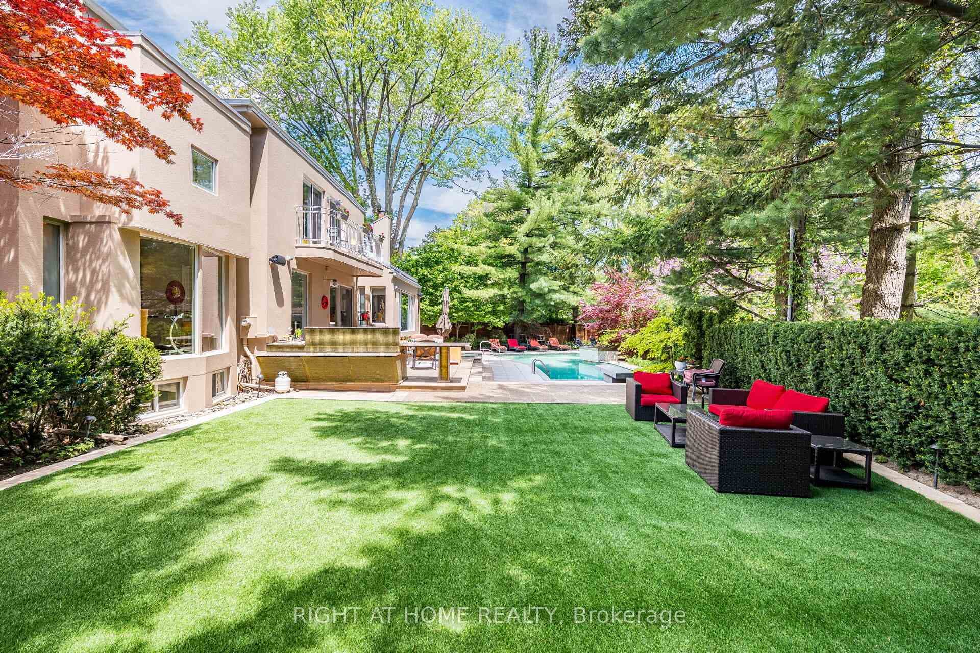 1 Friars Lane - Detached photo 47 of 50 in Etobicoke (Islington / Rexdale), Ontario