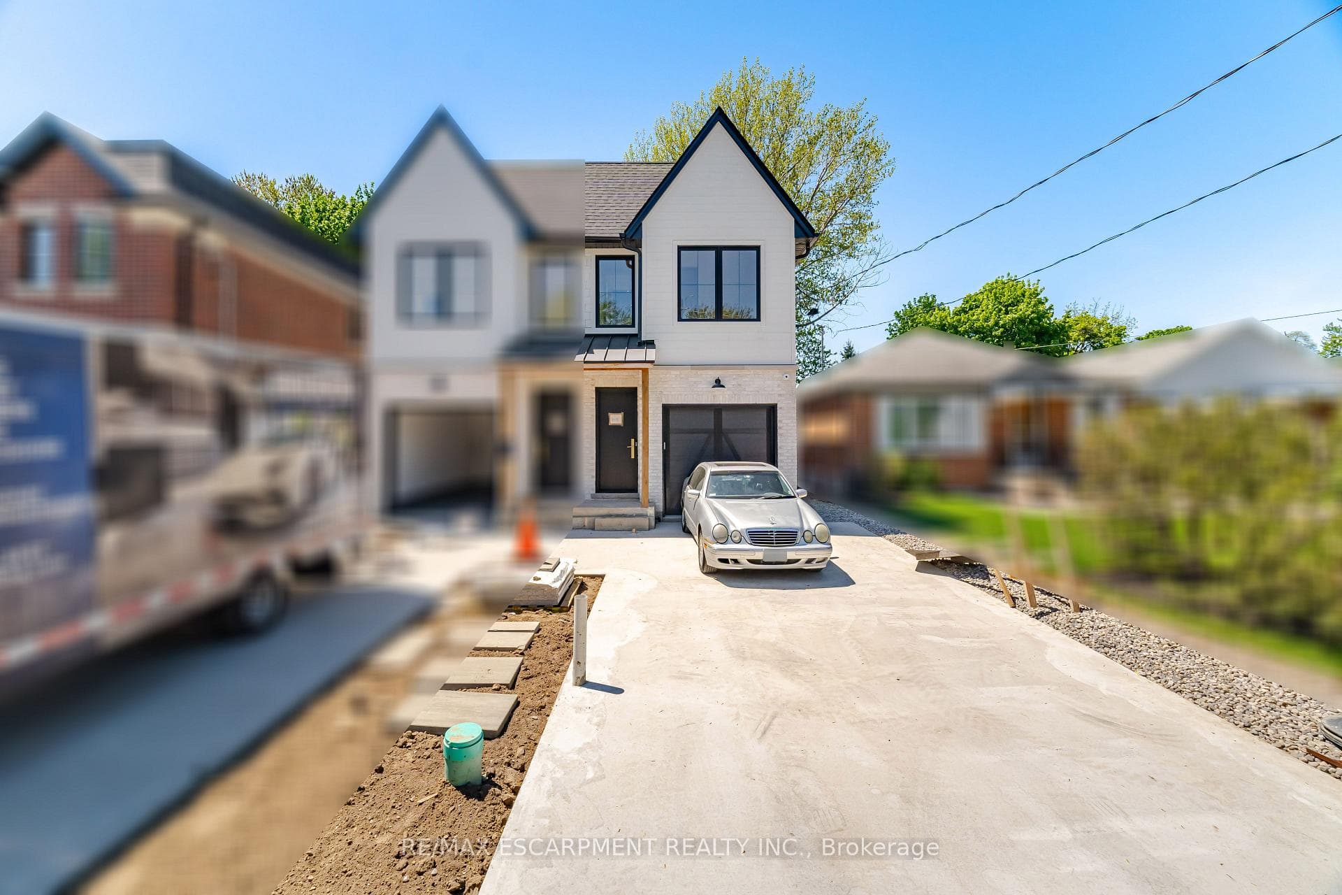 40B Maple Avenue - Semi-Detached photo 50 of 50 in Mississauga, Ontario