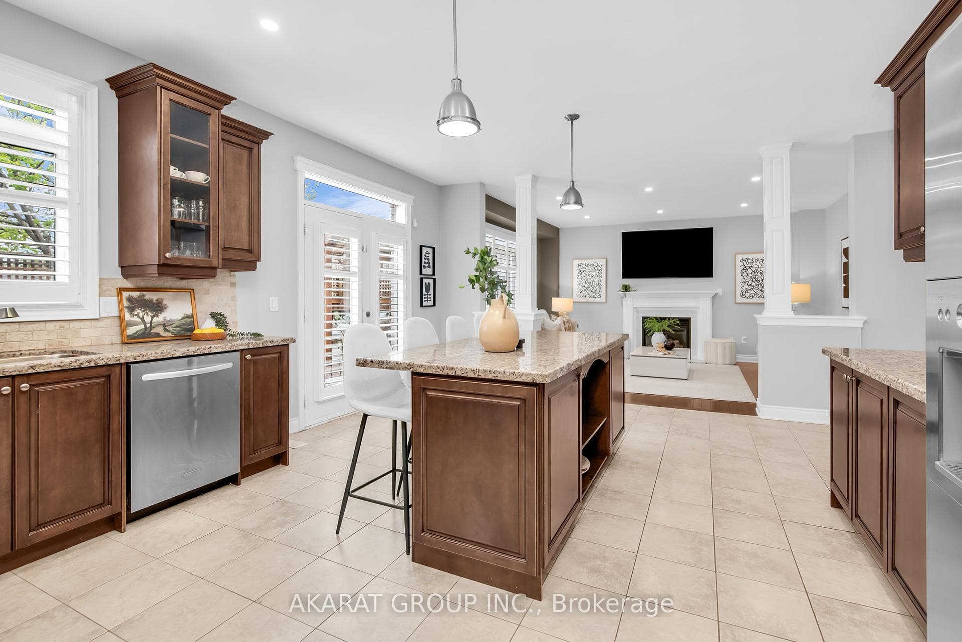 2376 Brockberry Crescent - Detached photo 15 of 50 in Oakville, Ontario