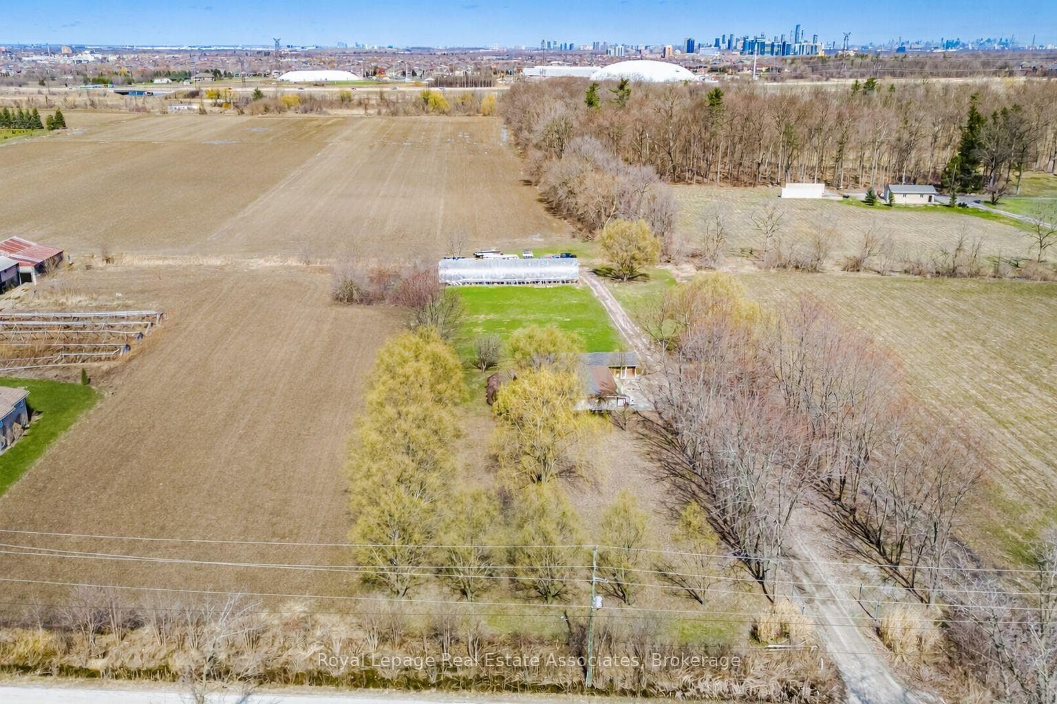 5327 Eighth Line - Detached for sale in Old Milton, Ontario