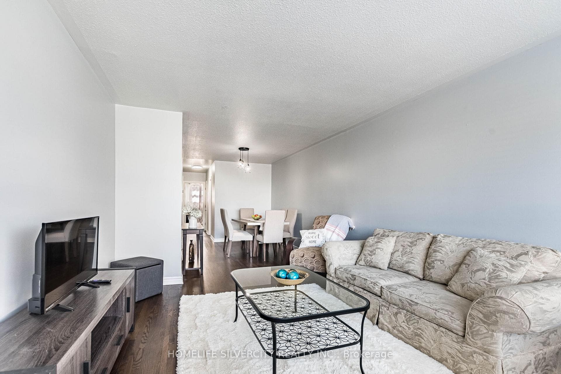 19 Garfield Crescent - Semi-Detached photo 7 of 50 in Brampton, Ontario