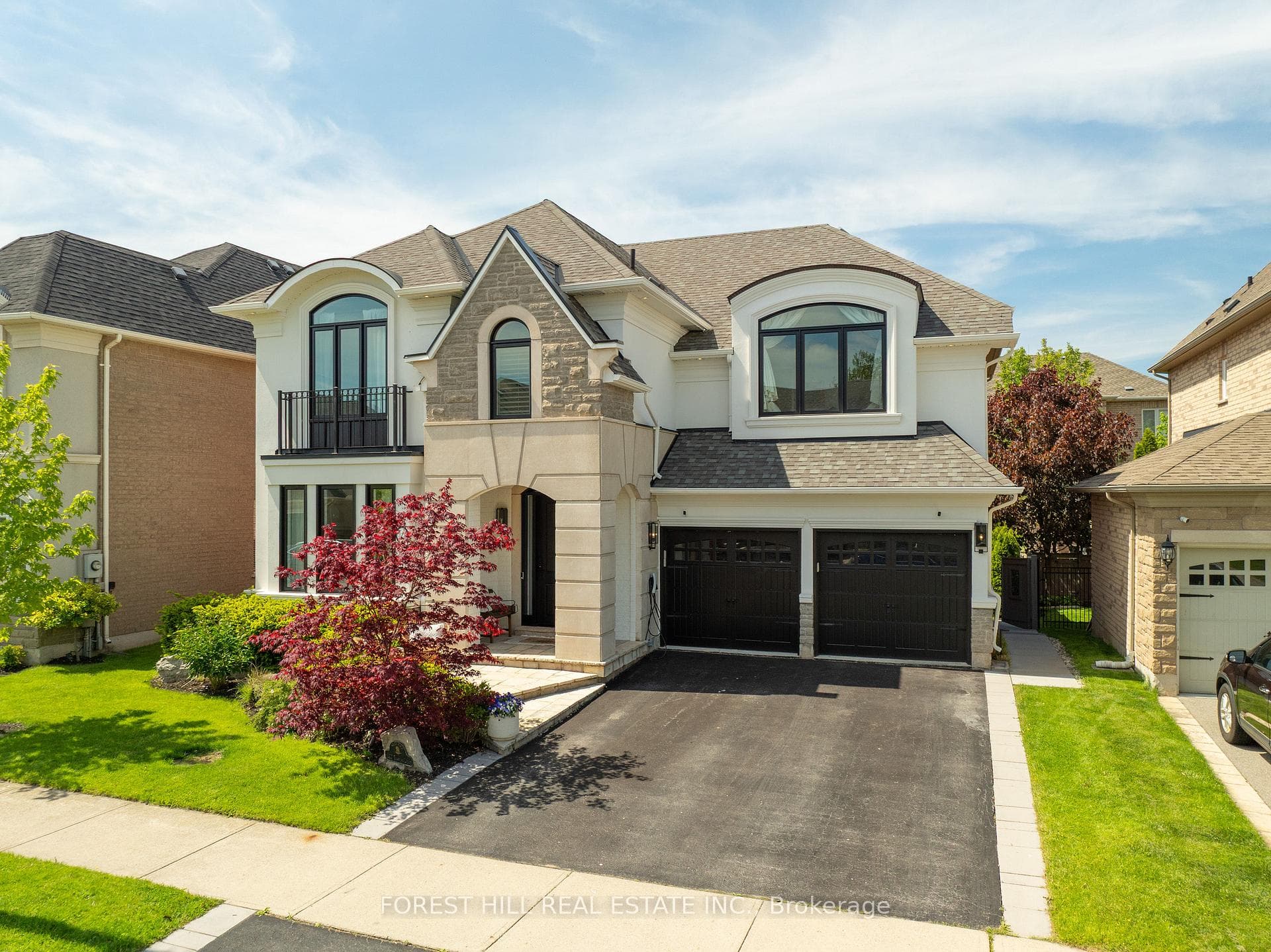 327 Turning Leaf Road - Detached photo 1 of 43 in Oakville, Ontario