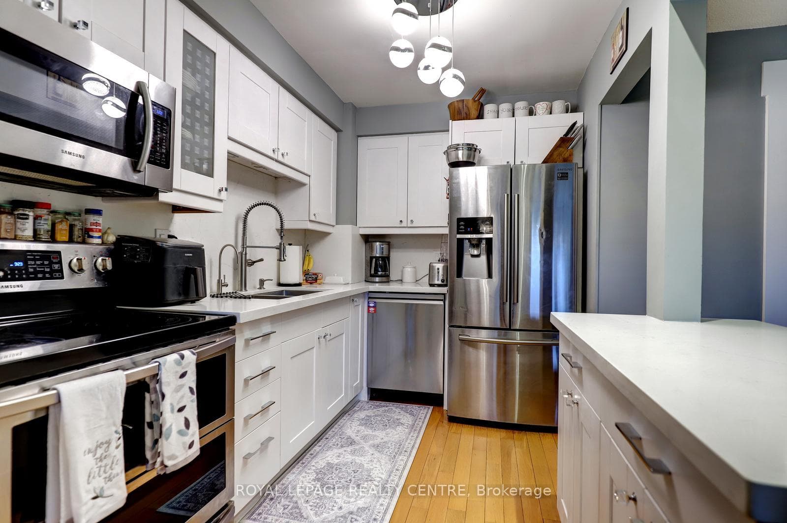 3025 Cedarglen Gate Unit 60 - Condo photo 17 of 38 in Mississauga, Ontario