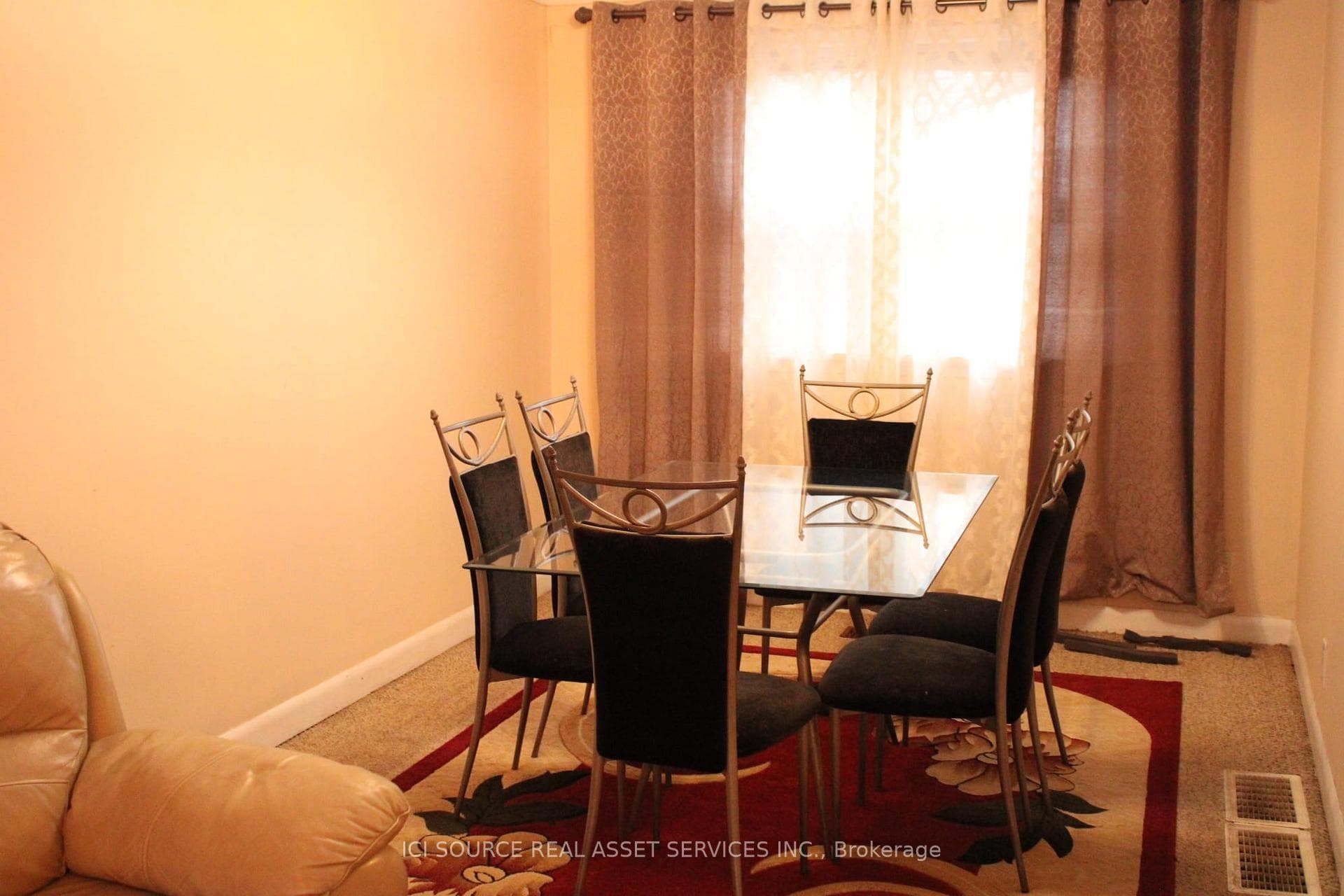 532 Appleby Line - Semi-Detached photo 4 of 12 in Burlington, Ontario