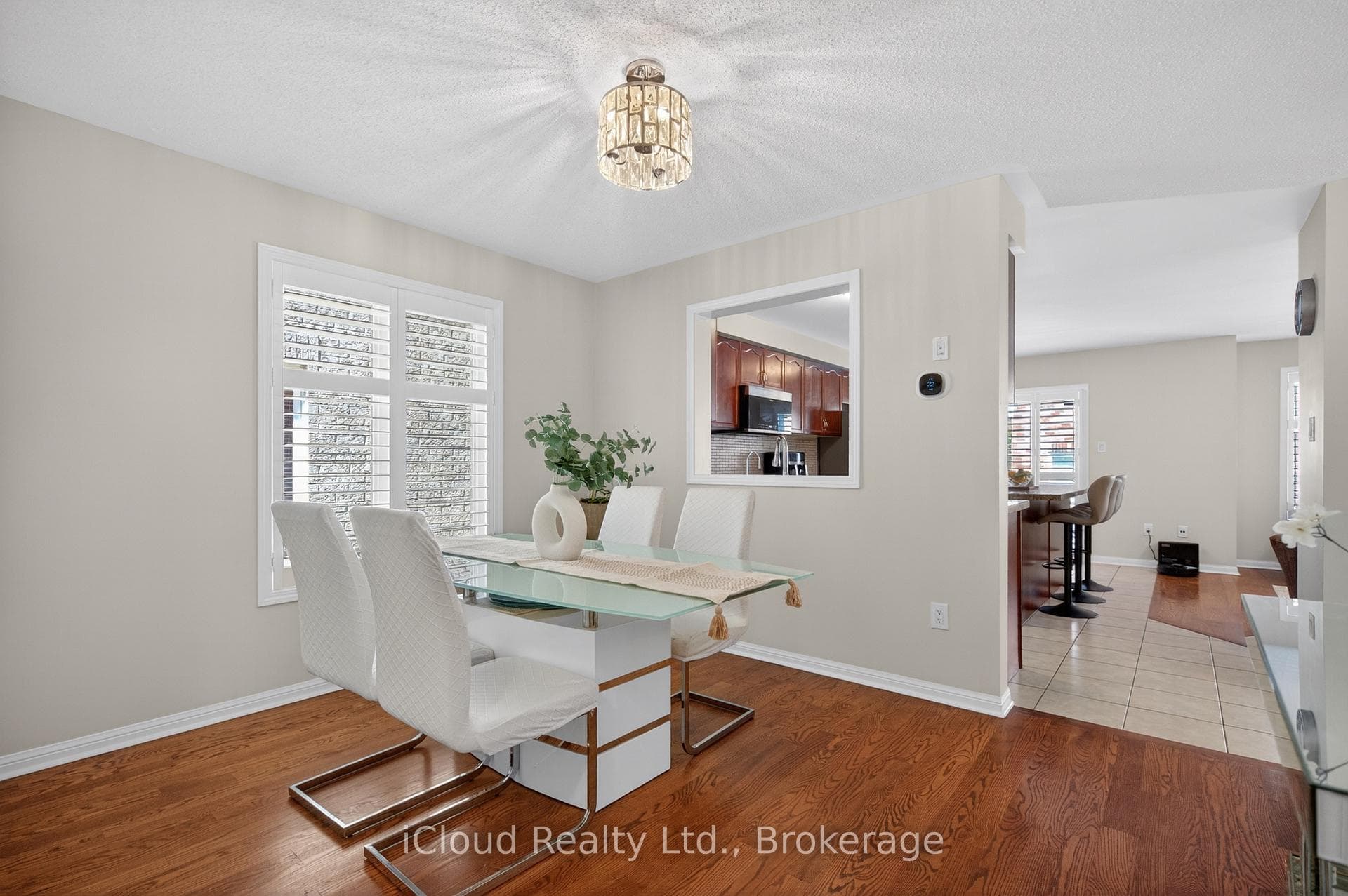 676 Speyer Circle - Semi-Detached photo 16 of 47 in Milton, Ontario