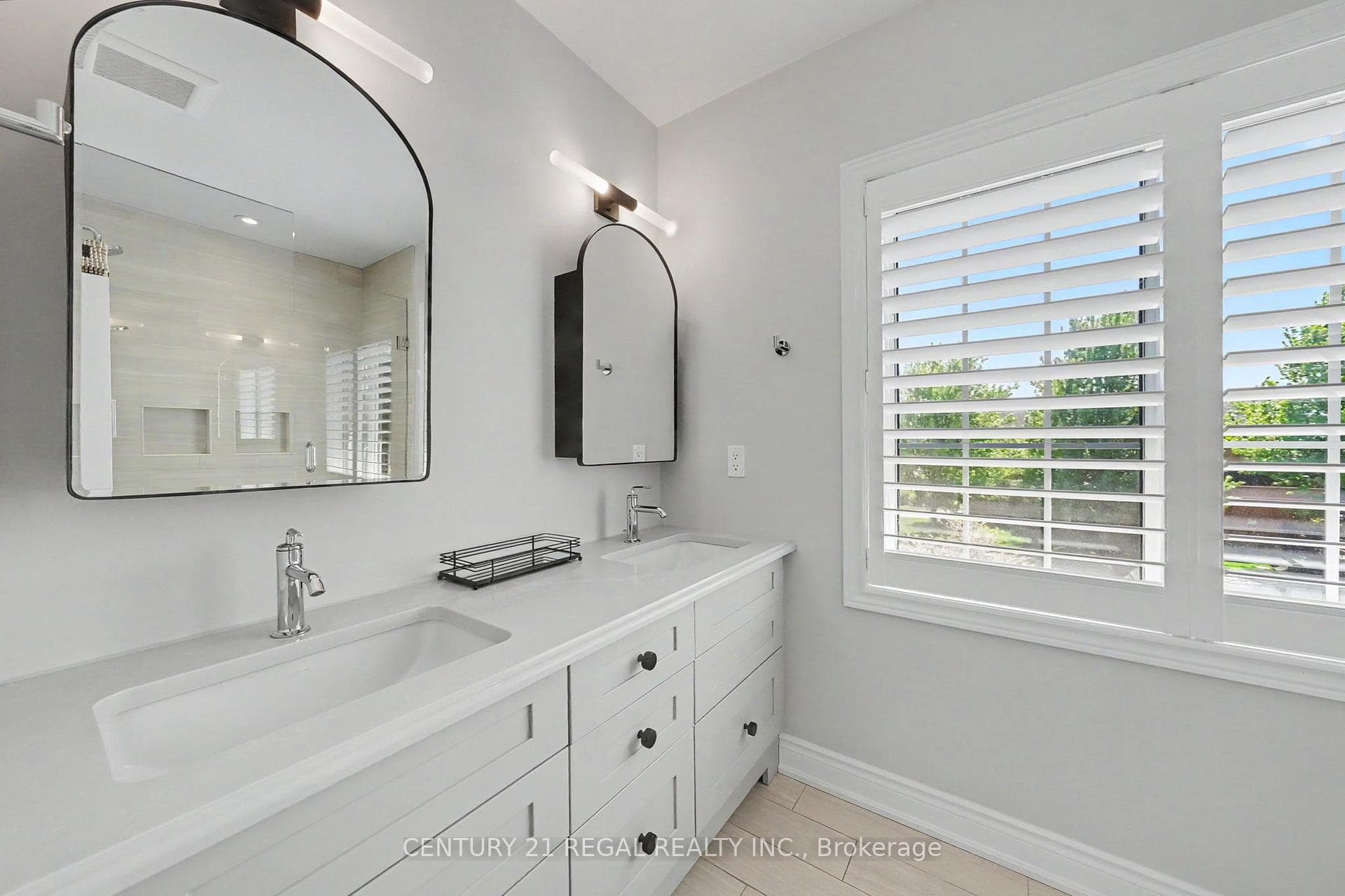 2260 Chickadee Crescent - Detached photo 17 of 47 in Oakville, Ontario