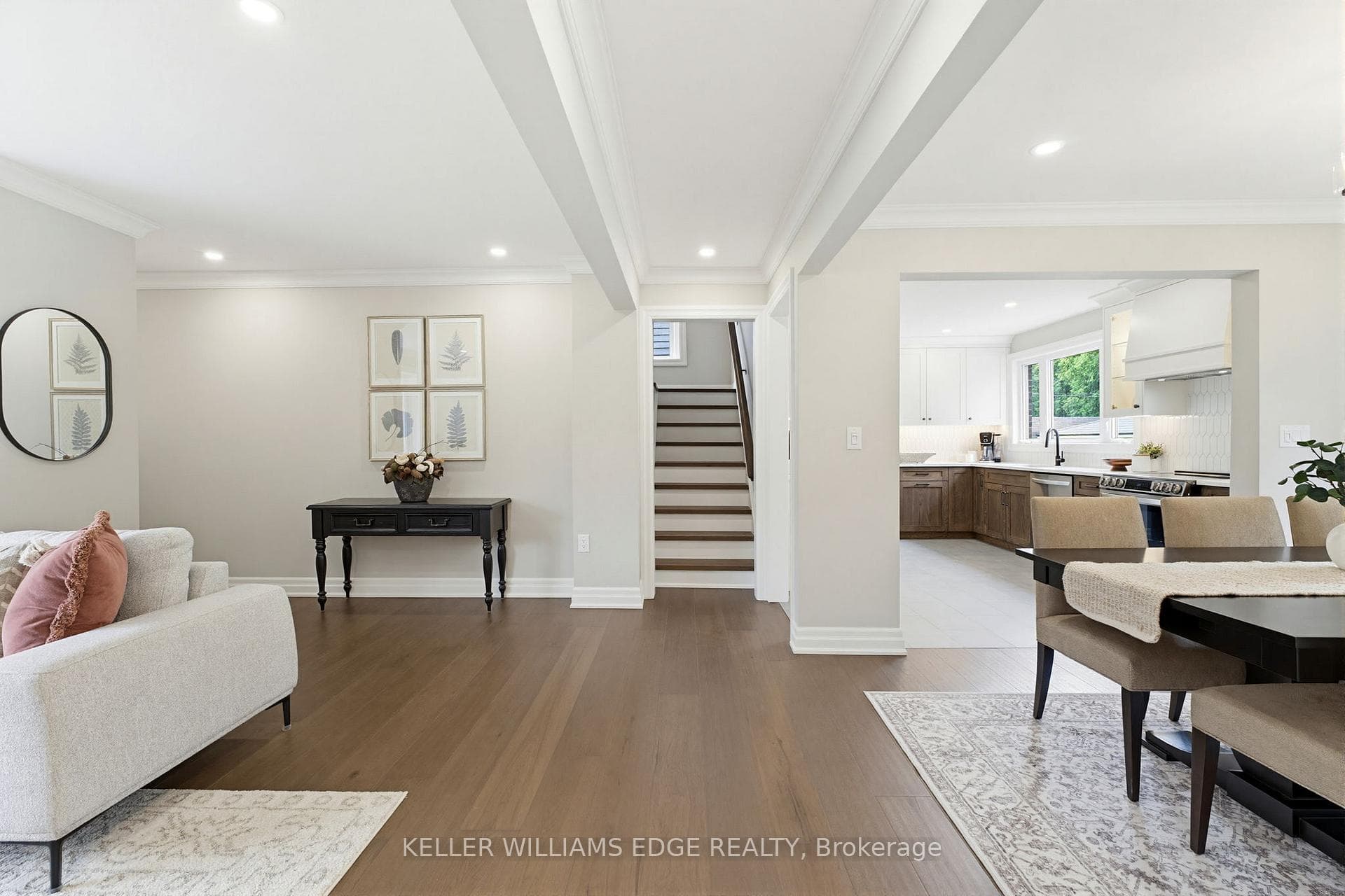 586 Woodland Avenue - Detached photo 11 of 45 in Burlington, Ontario