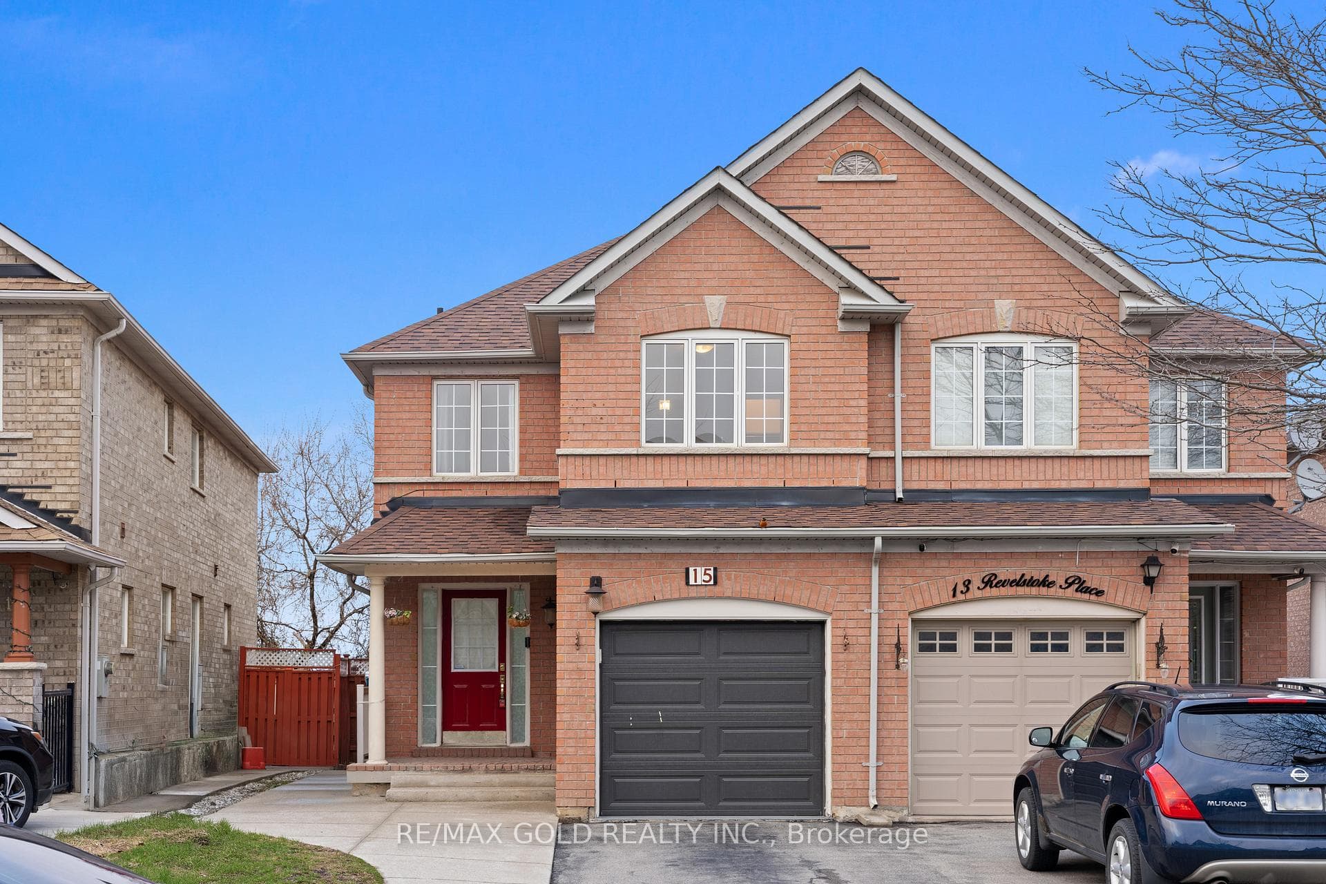 15 Revelstoke Place - Semi-Detached photo 4 of 49 in Brampton, Ontario