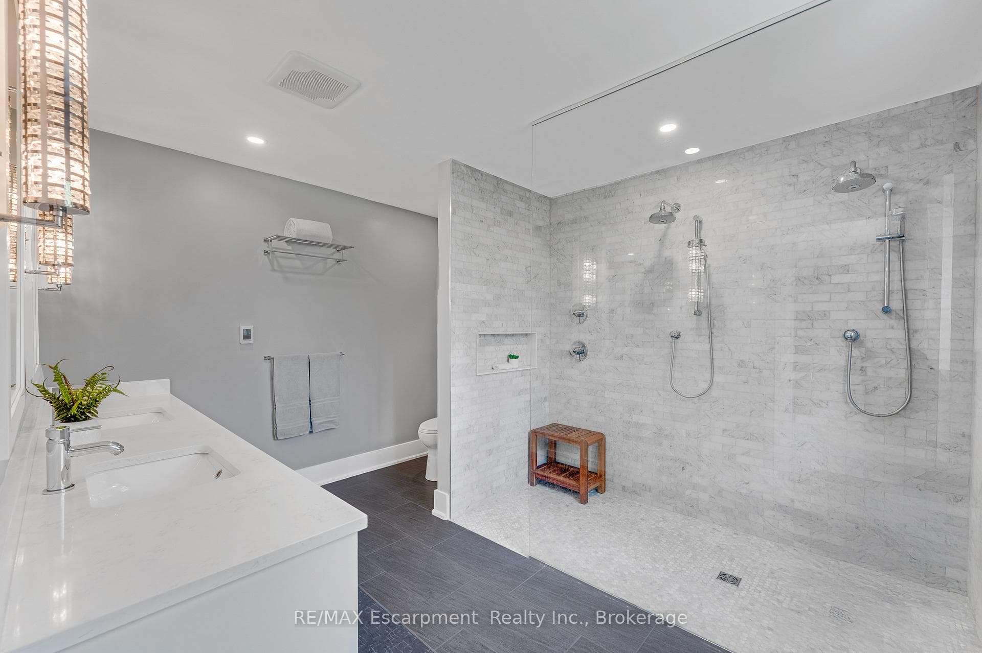 2092 Highway 6 N/A - Detached photo 23 of 50 in Hamilton, Ontario