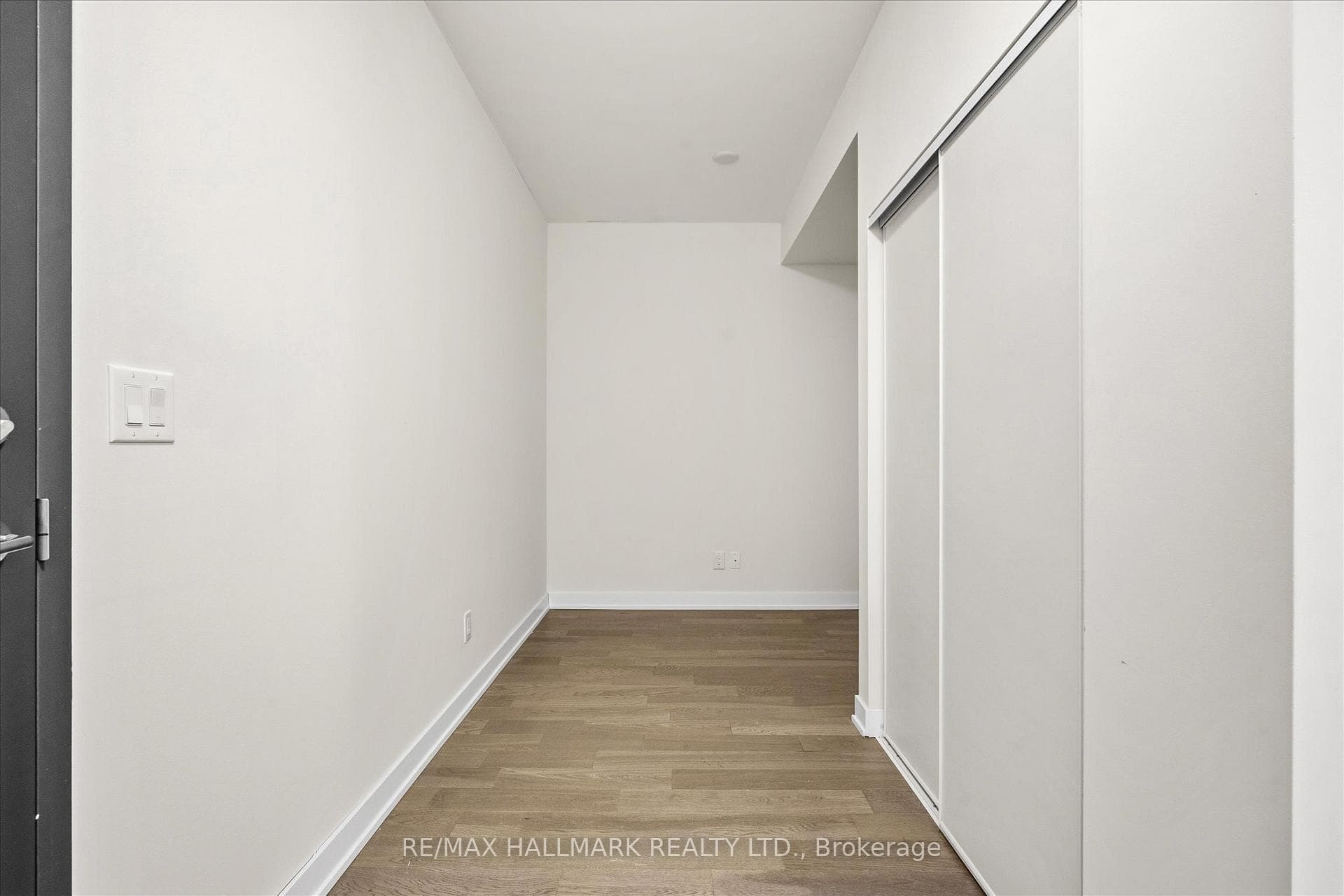 1350 Kingston Road Unit 409 - Condo photo 8 of 34 in Birch Cliff / Cliffside, Ontario