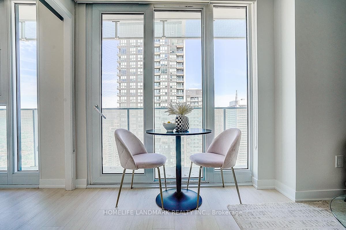 3900 Confederation Parkway Unit 3710 - Condo photo 15 of 50 in Mississauga, Ontario