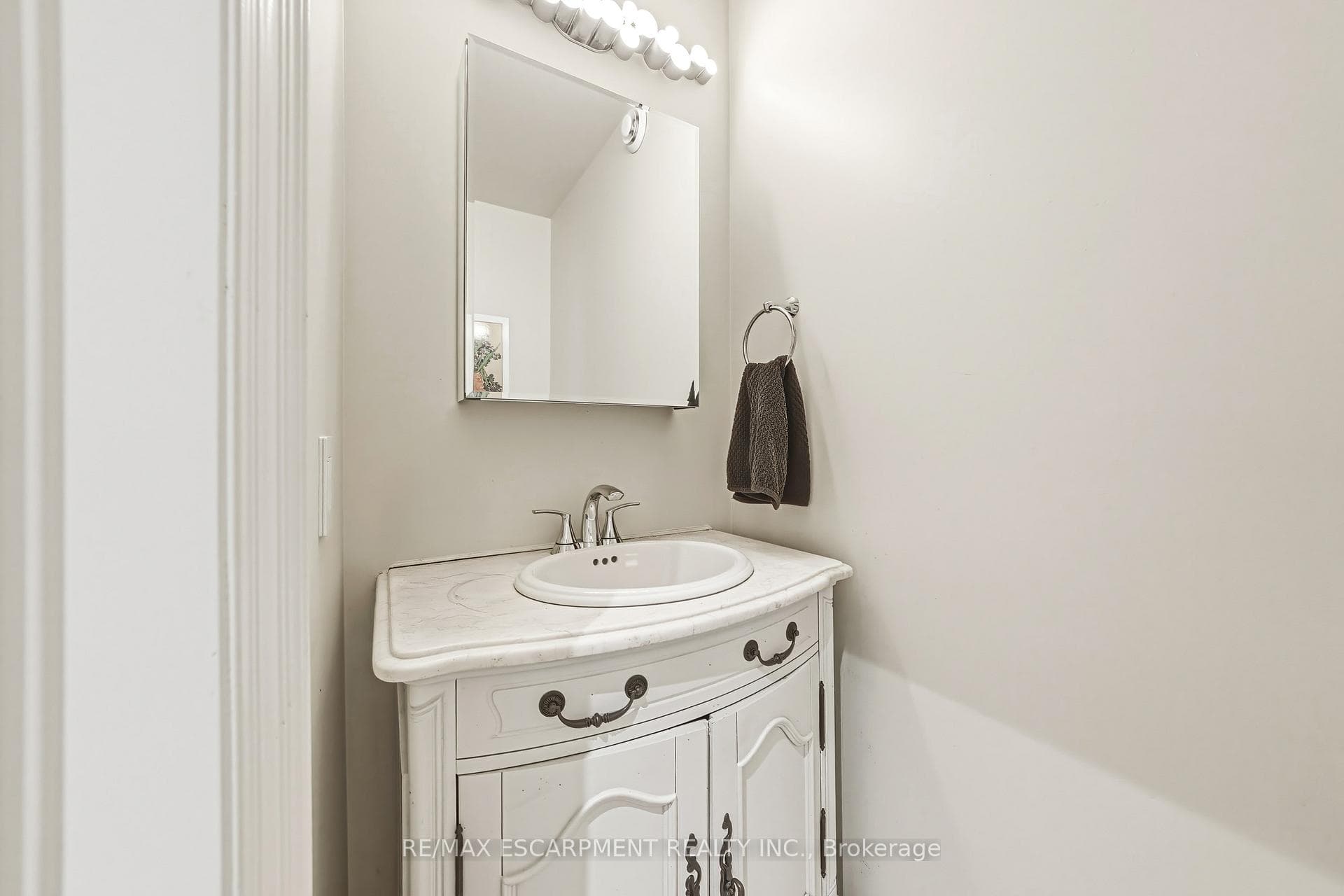 976 Shadeland Avenue Unit 3 - Detached photo 19 of 46 in Burlington, Ontario