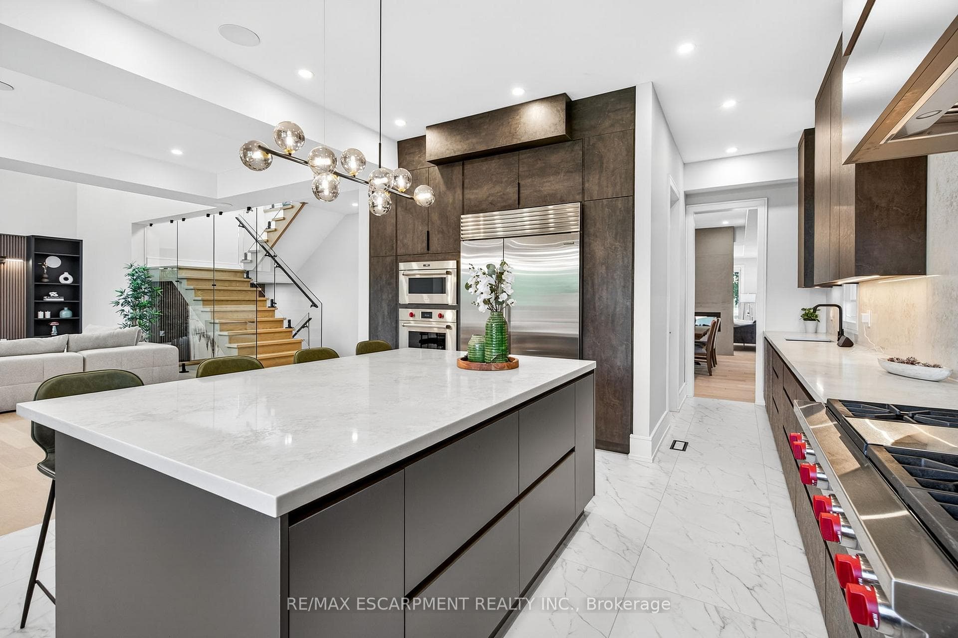 221 Morden Road - Detached photo 15 of 50 in Oakville, Ontario