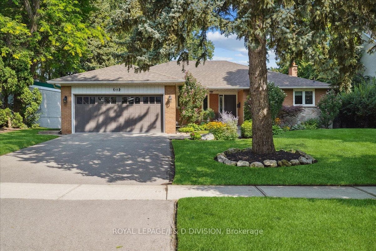 44 George Henry Boulevard - Detached photo 1 of 36 in Hillcrest Village / Bayview Village, Ontario