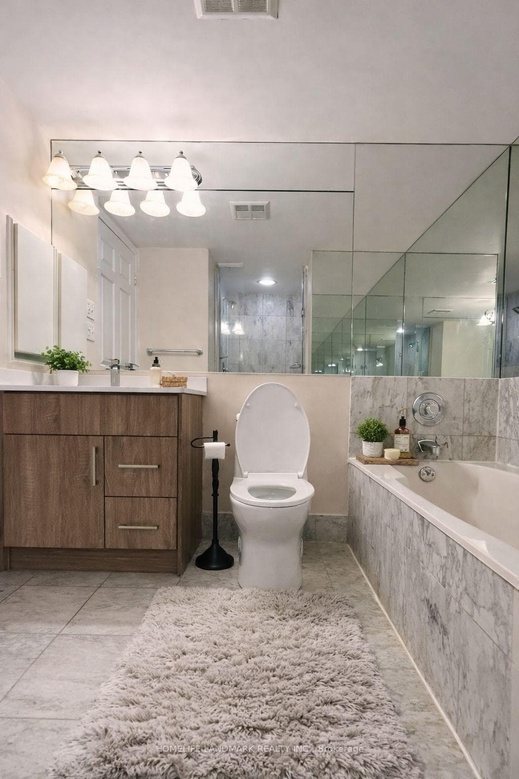 22 Hanover Road Unit 1510 - Condo photo 10 of 24 in Brampton, Ontario