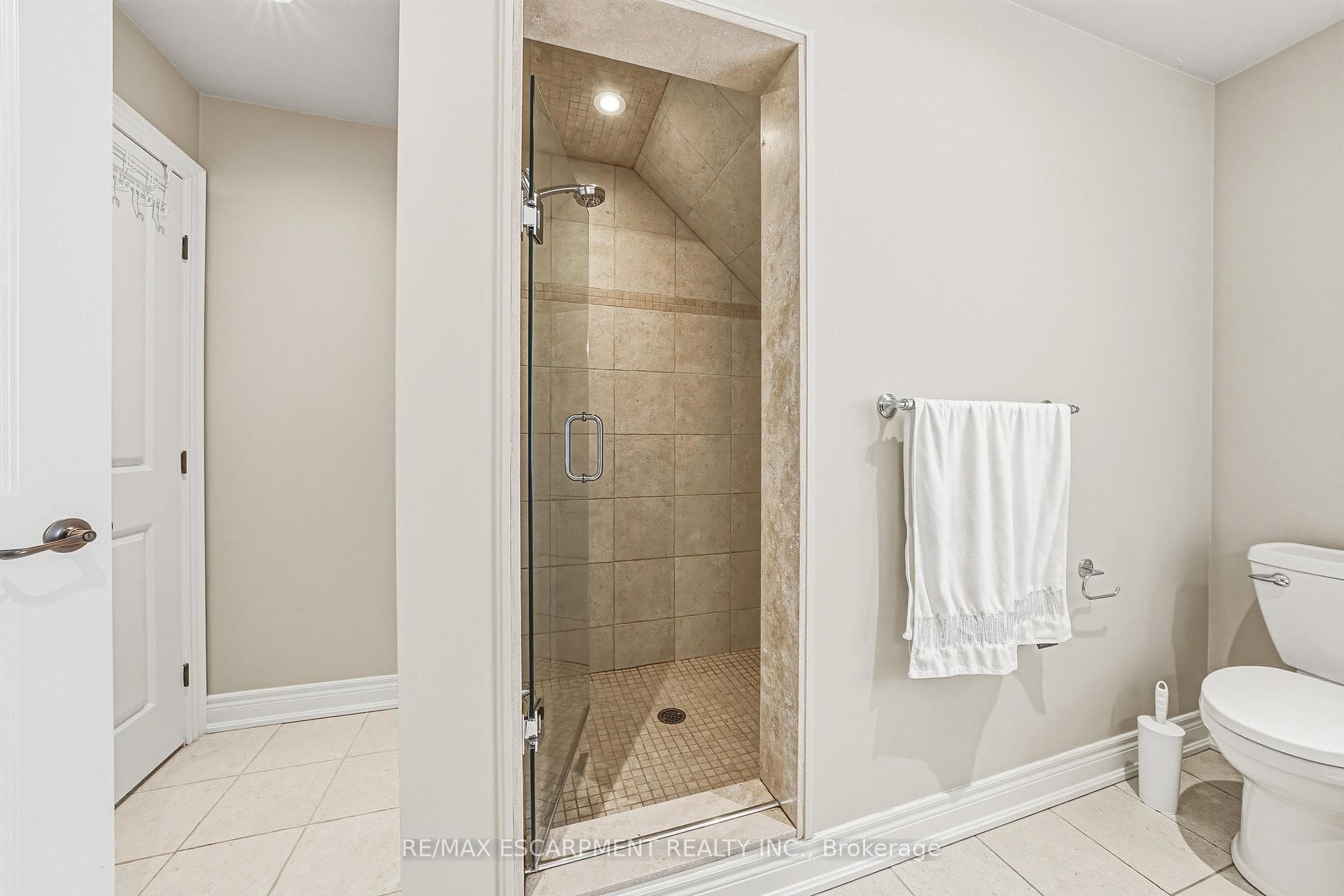 976 Shadeland Avenue Unit 3 - Detached photo 30 of 46 in Burlington, Ontario