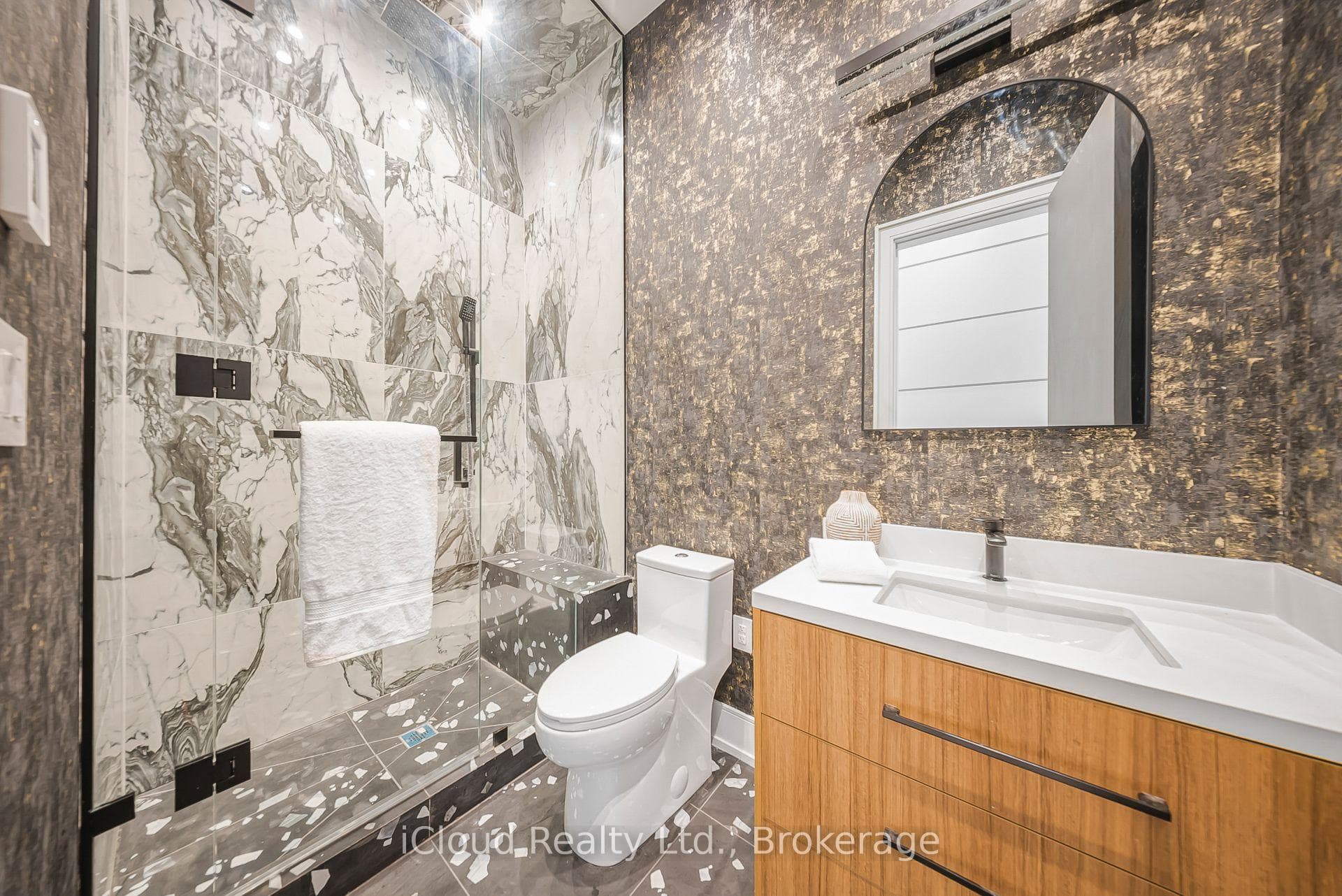 1374 Tansley Drive - Detached photo 30 of 46 in Oakville, Ontario