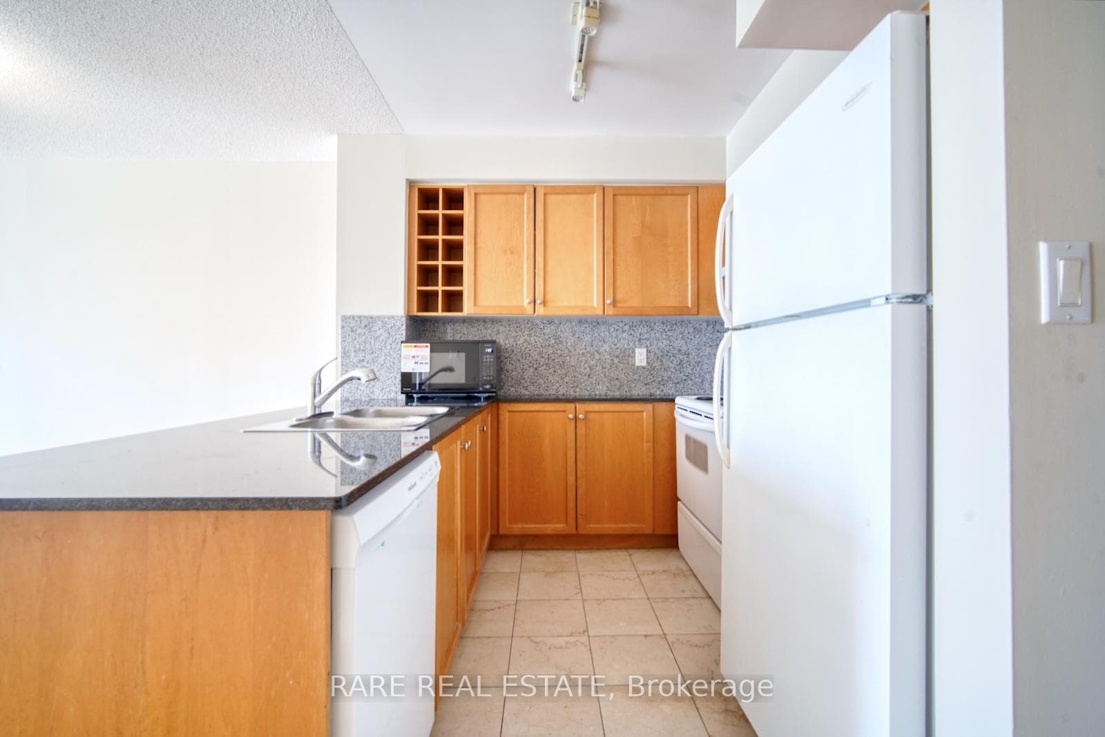 210 Victoria Street Unit 3007 - Condo photo 8 of 14 in Regent Park / Cabbagetown / St. James Town, Ontario