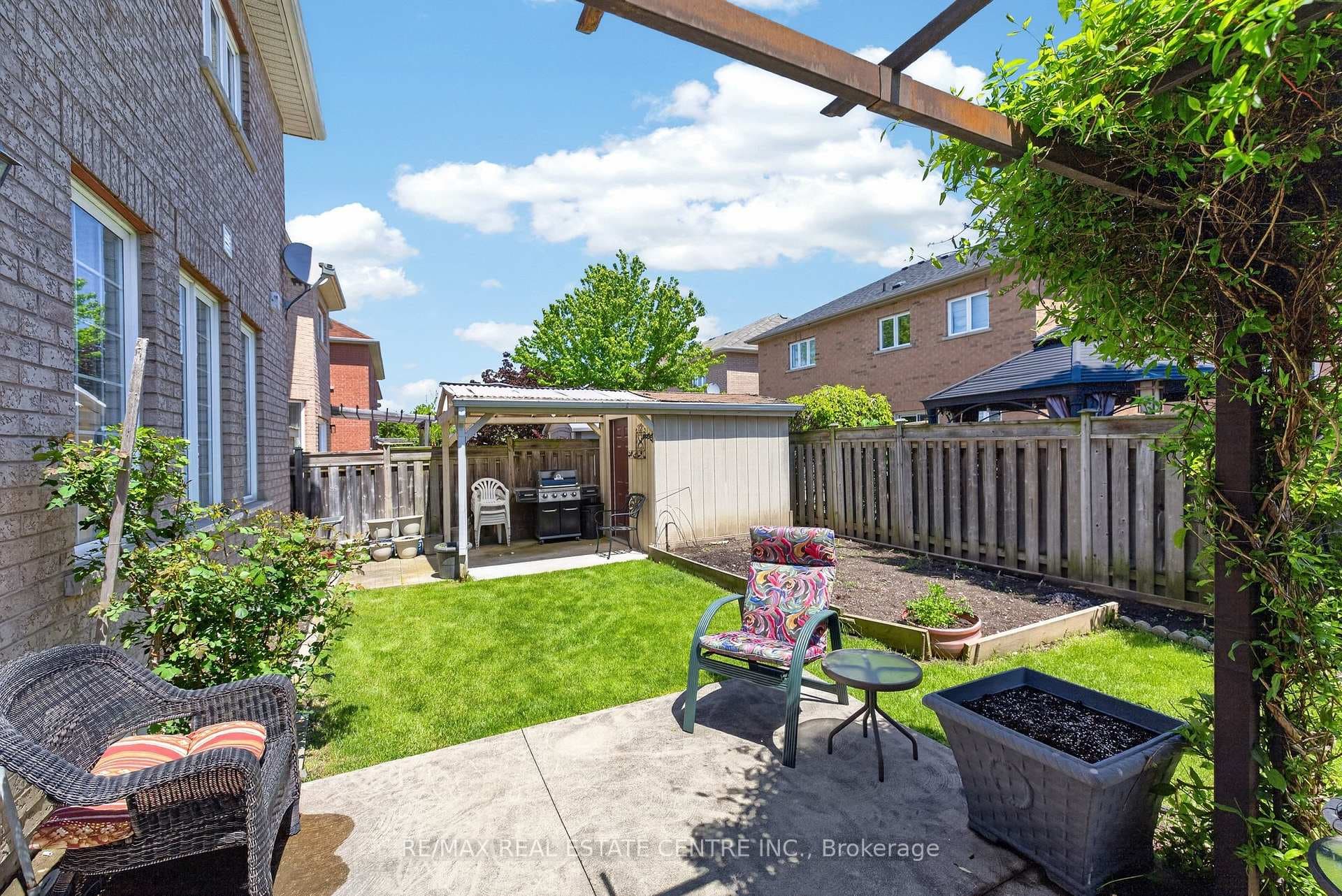 1022 Laidlaw Drive - Detached photo 44 of 50 in Milton, Ontario