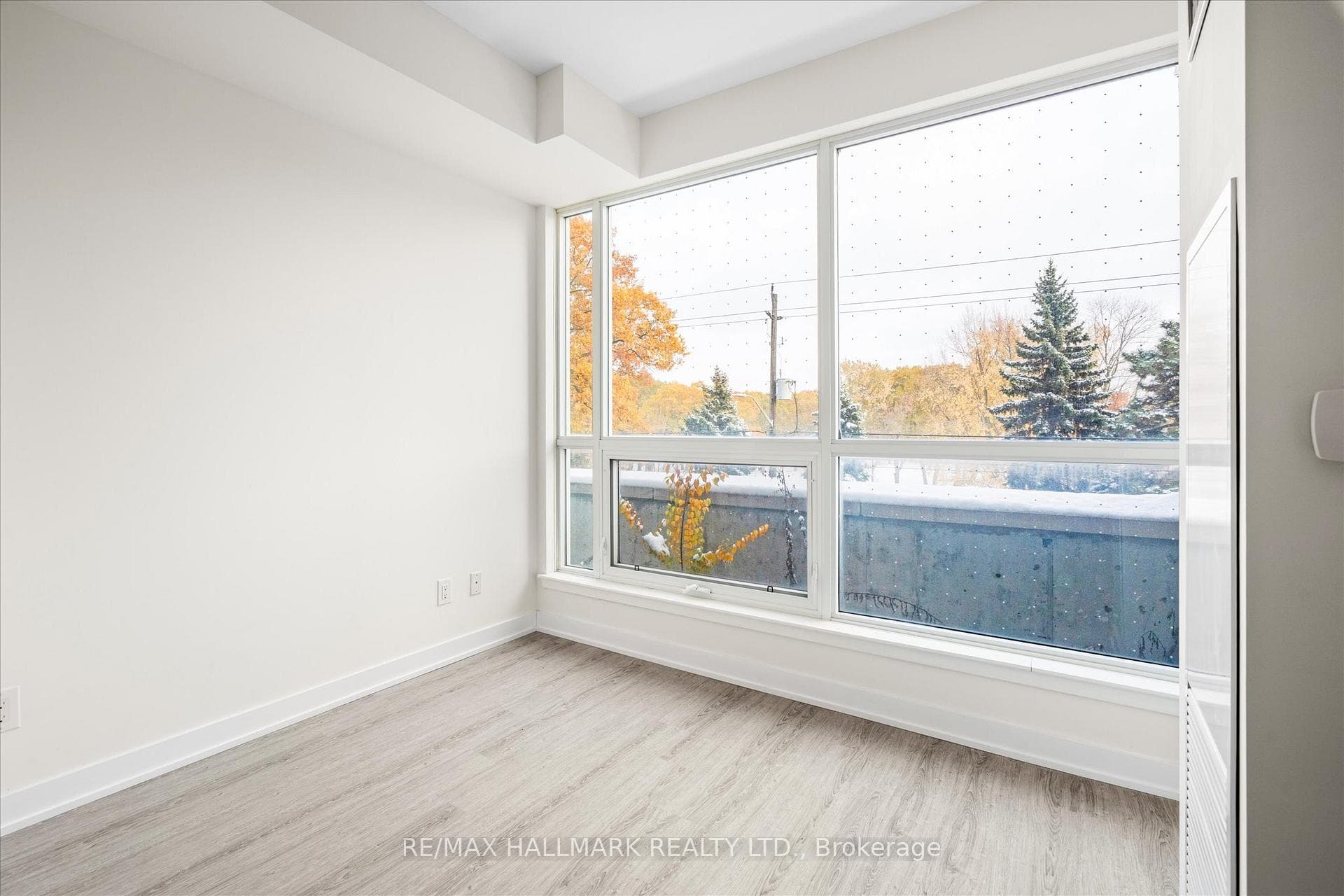 1350 Kingston Road Unit 215 - Condo photo 12 of 32 in Birch Cliff / Cliffside, Ontario