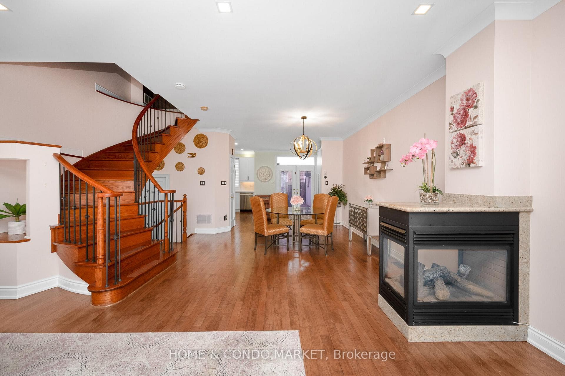 194 Lakeshore Road - Condo photo 18 of 41 in Mississauga, Ontario