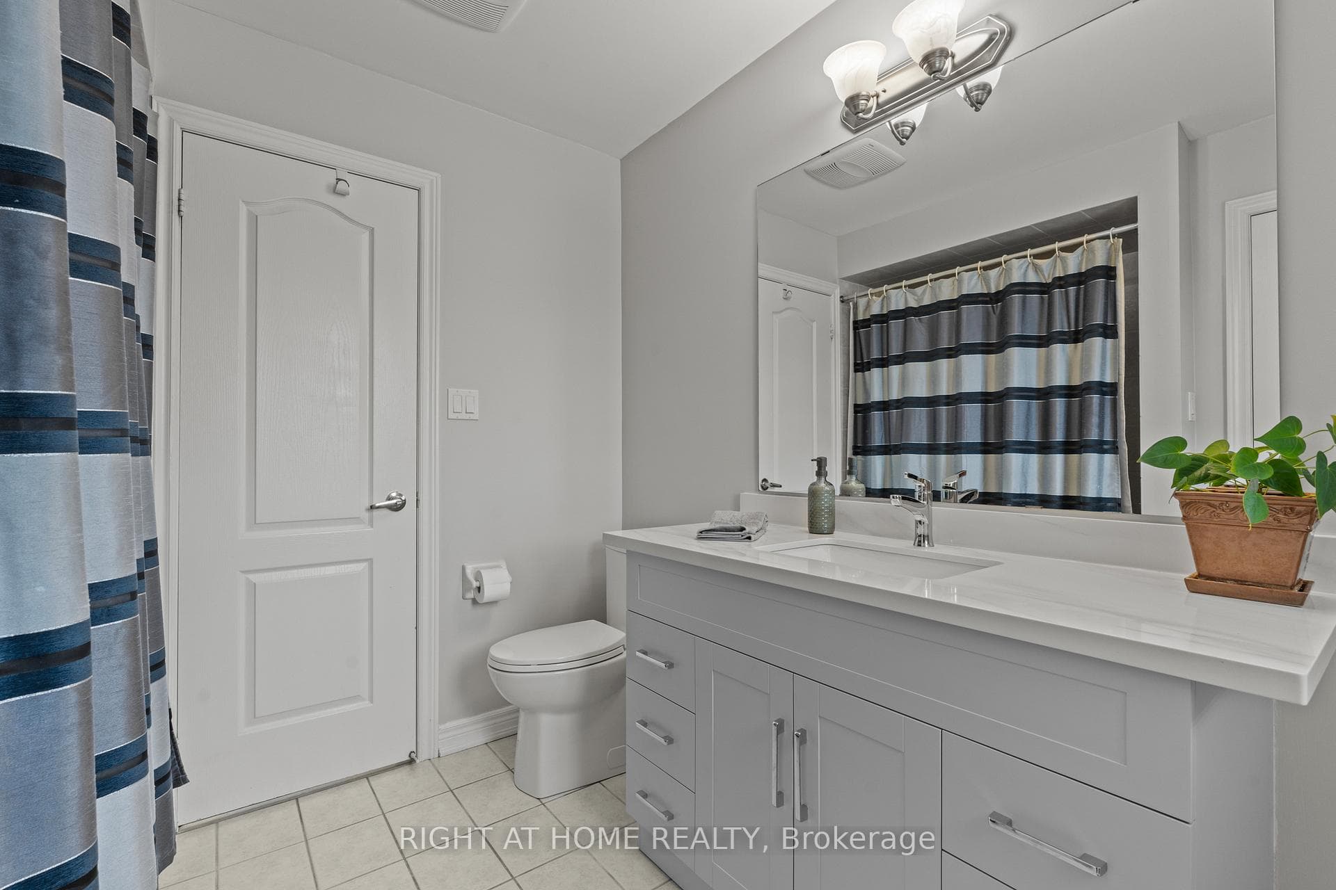 2275 Whitecliffe Way - Detached photo 26 of 38 in Oakville, Ontario