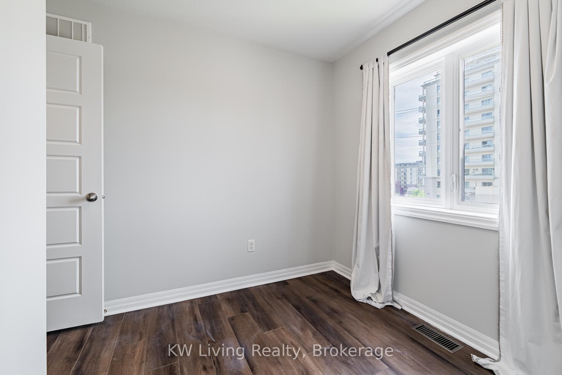 70 Plains Road Unit 18 - Condo photo 33 of 50 in Burlington, Ontario
