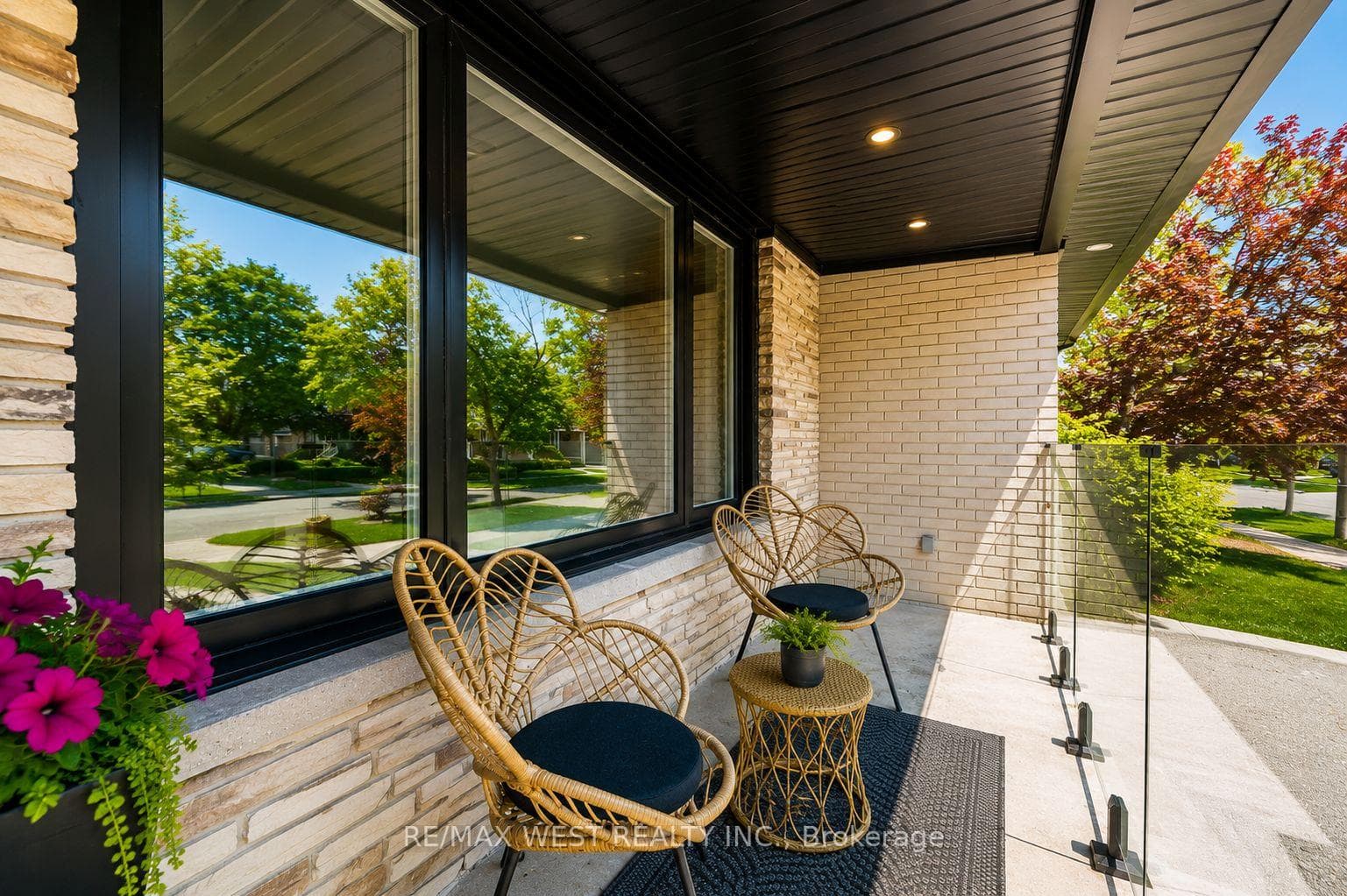 18 Torrington Drive - Detached photo 6 of 44 in Etobicoke (Islington / Rexdale), Ontario
