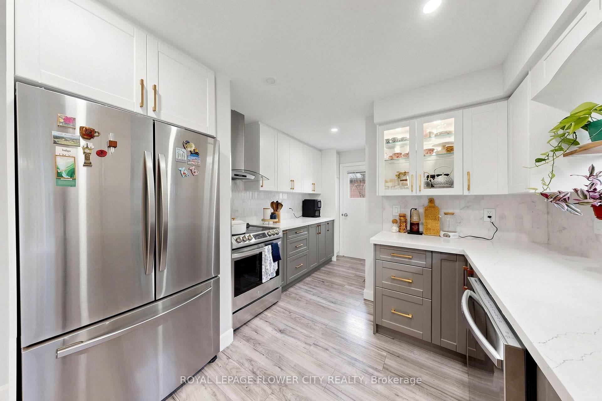 206 Mcmurchy Avenue - Detached photo 18 of 50 in Brampton, Ontario