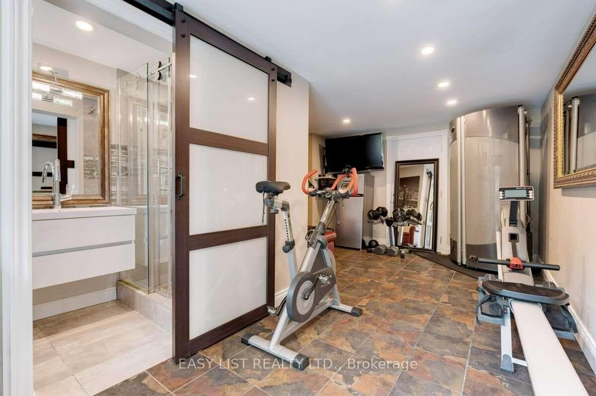 193 Pine Cove Road - Detached photo 20 of 39 in Burlington, Ontario