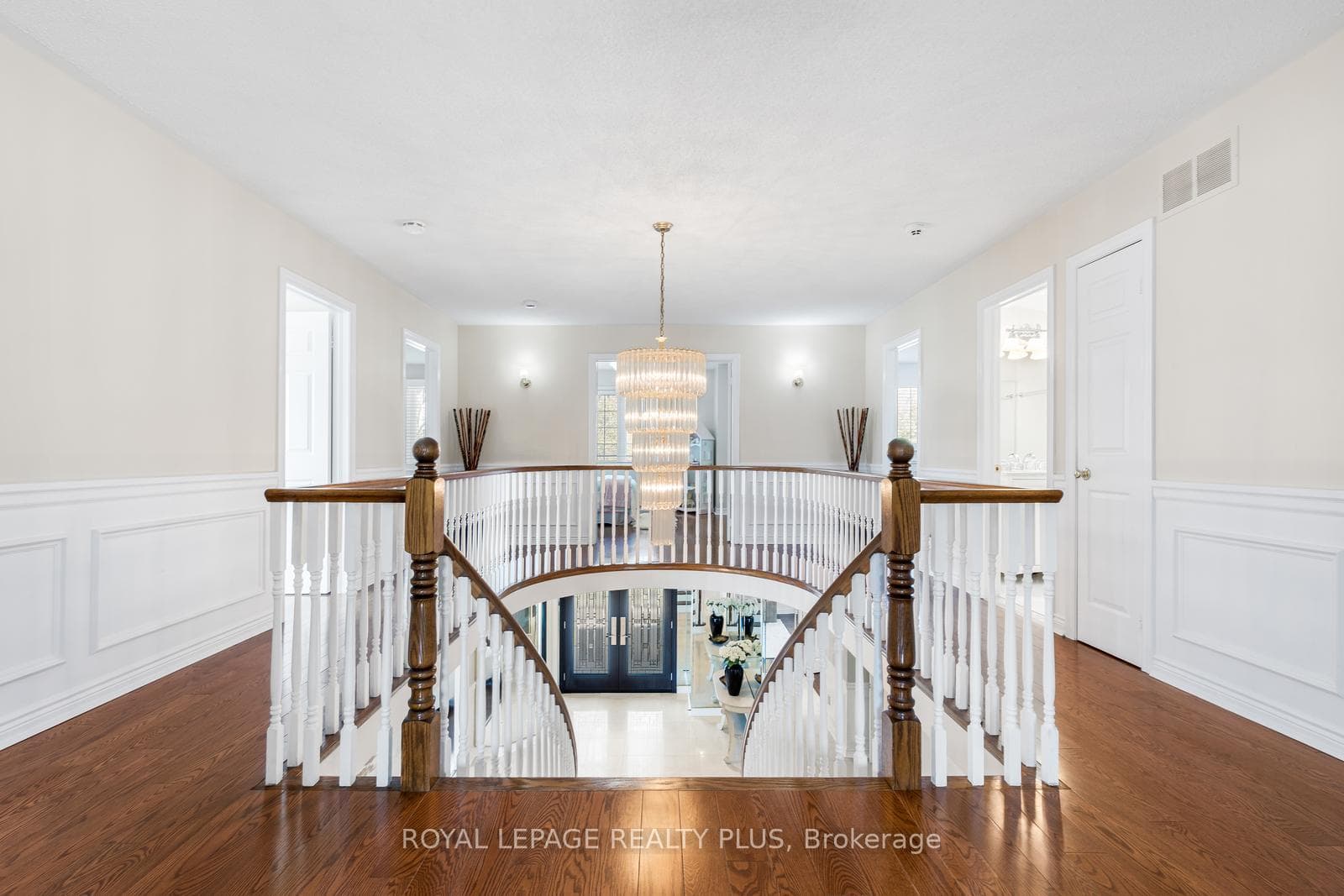 1504 Tanner Court - Detached photo 21 of 50 in Oakville, Ontario