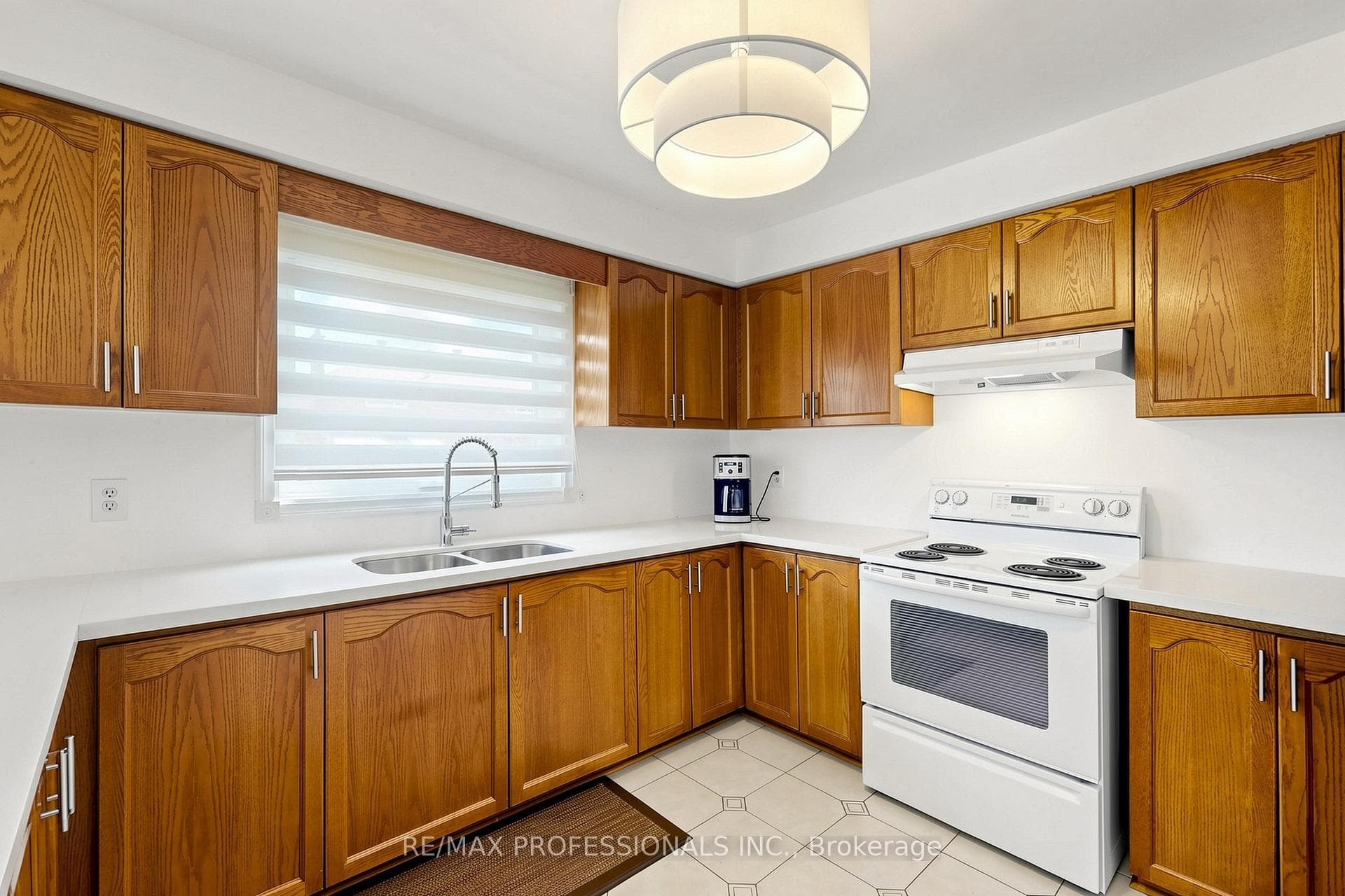 970 Silversmith Drive - Detached photo 16 of 50 in Mississauga, Ontario